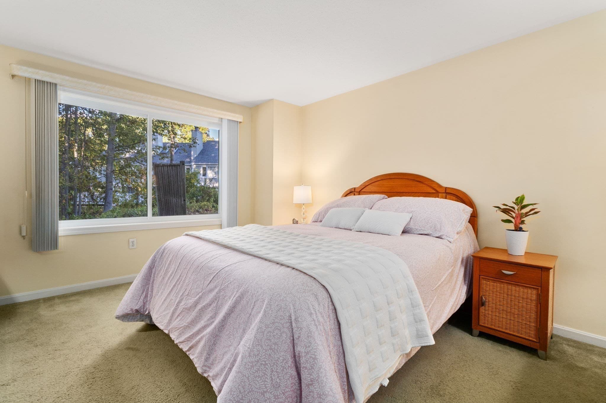 Condominium at 129 Stone Ridge Rd # 129, Franklin MA 02038, Franklin, photo 14 of 28