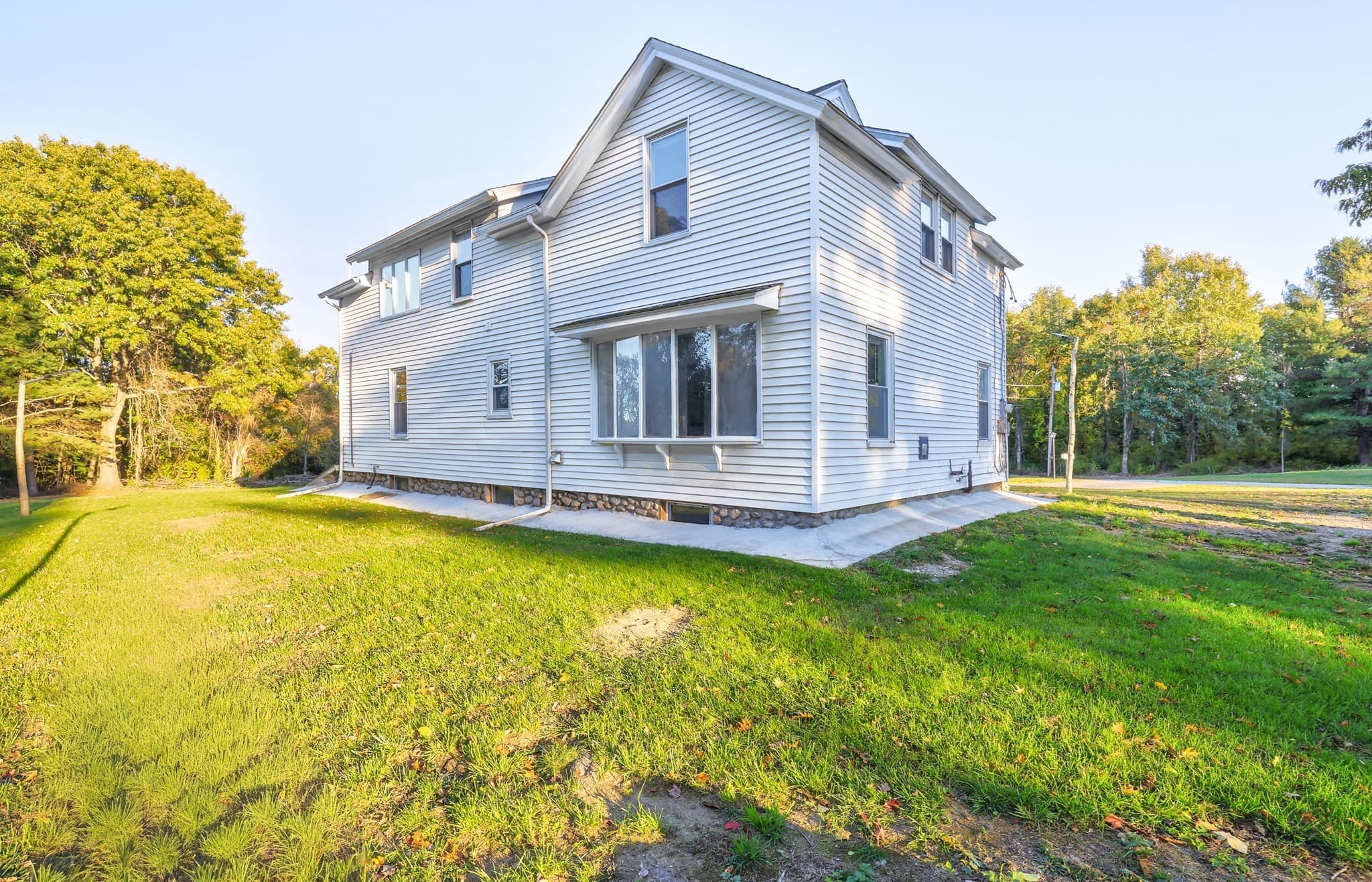 Single Family Residence at 231 Millbury St, Auburn MA 01501, Auburn, photo 29 of 42