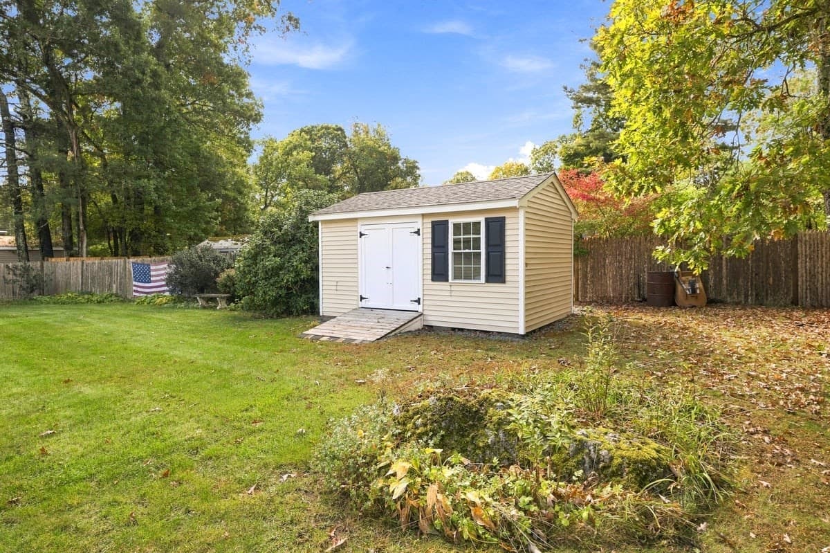 Single Family Residence at 59 Brook Bend Rd, Hanover MA 02339, photo 37 of 42