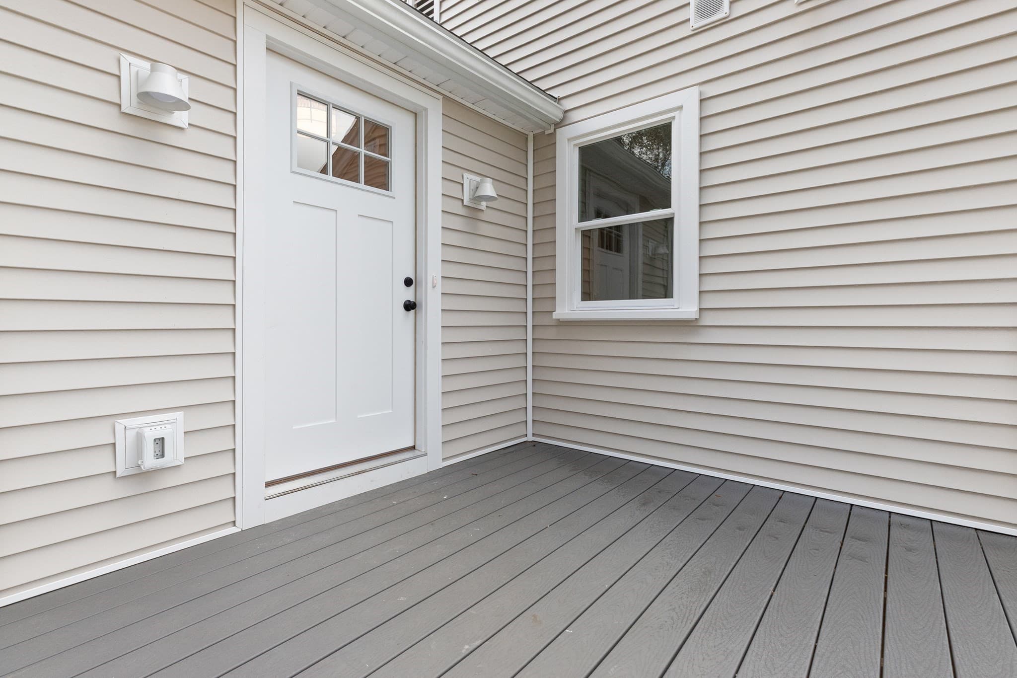 Condominium at 16 Reynard Street # 2, Gloucester MA 01930, photo 28 of 36