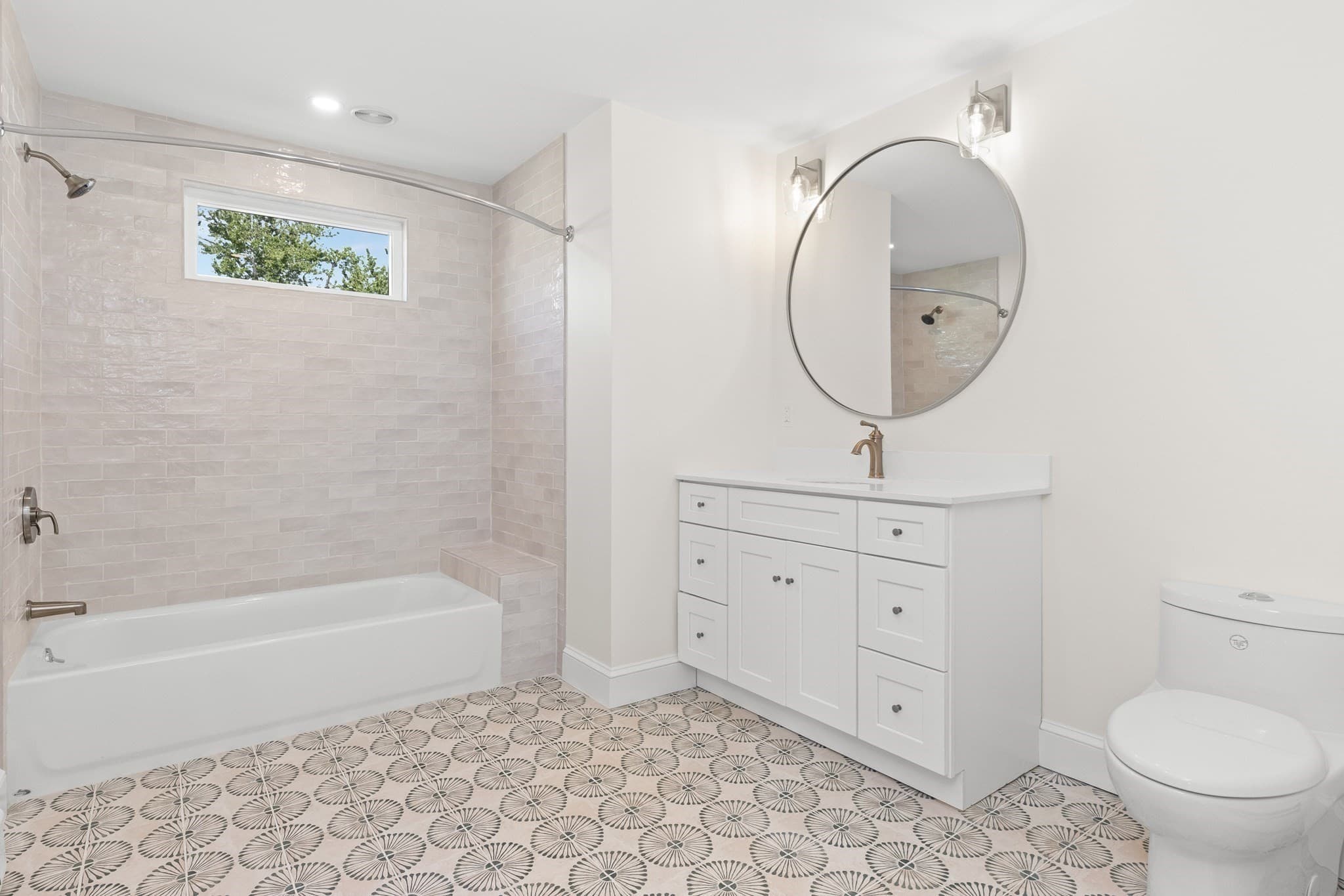 Condominium at 16 Reynard Street # 2, Gloucester MA 01930, photo 15 of 36