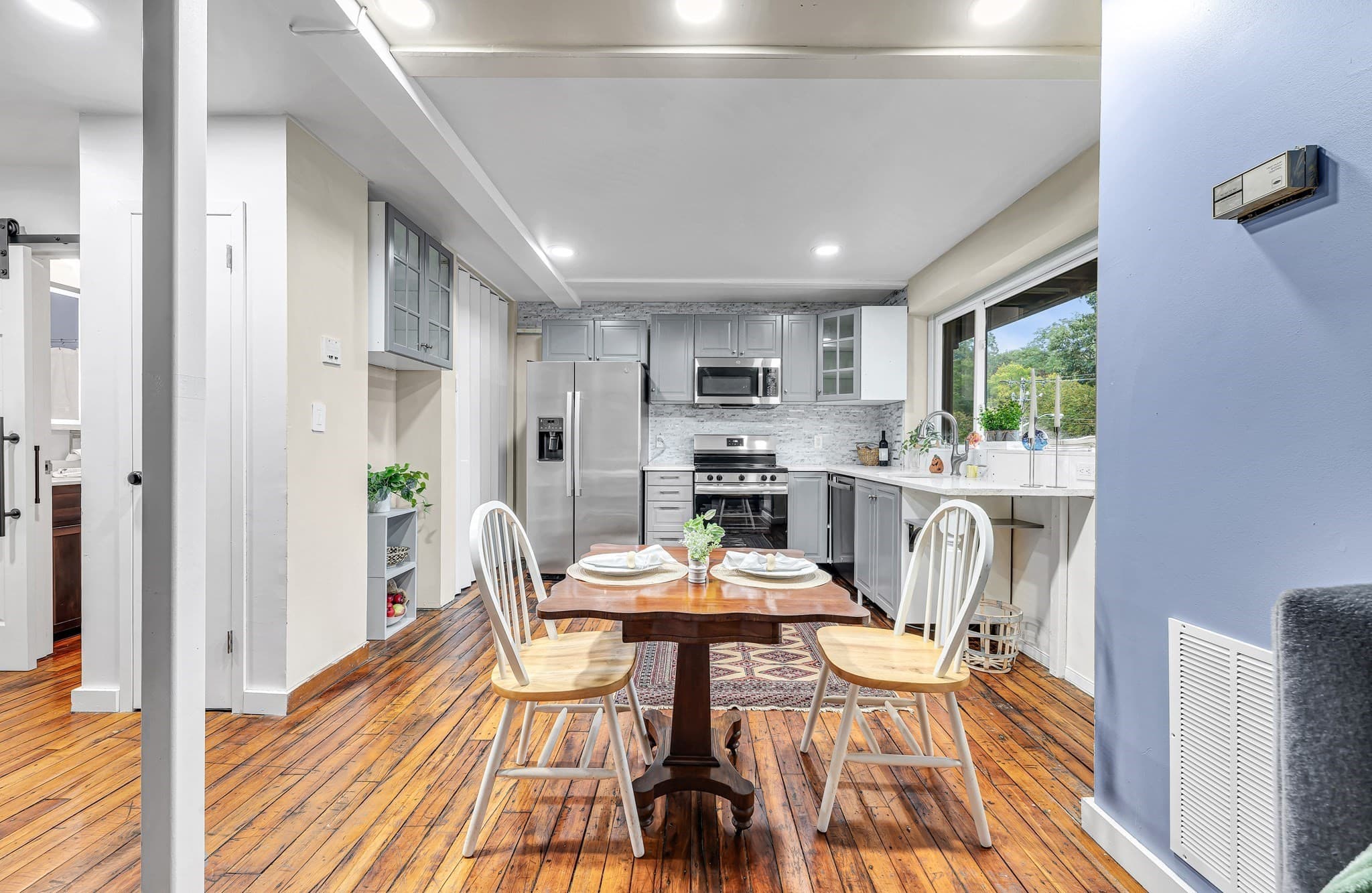Condominium at 267 Locust St # 2A, Northampton MA 01062, Northampton, photo 10 of 27