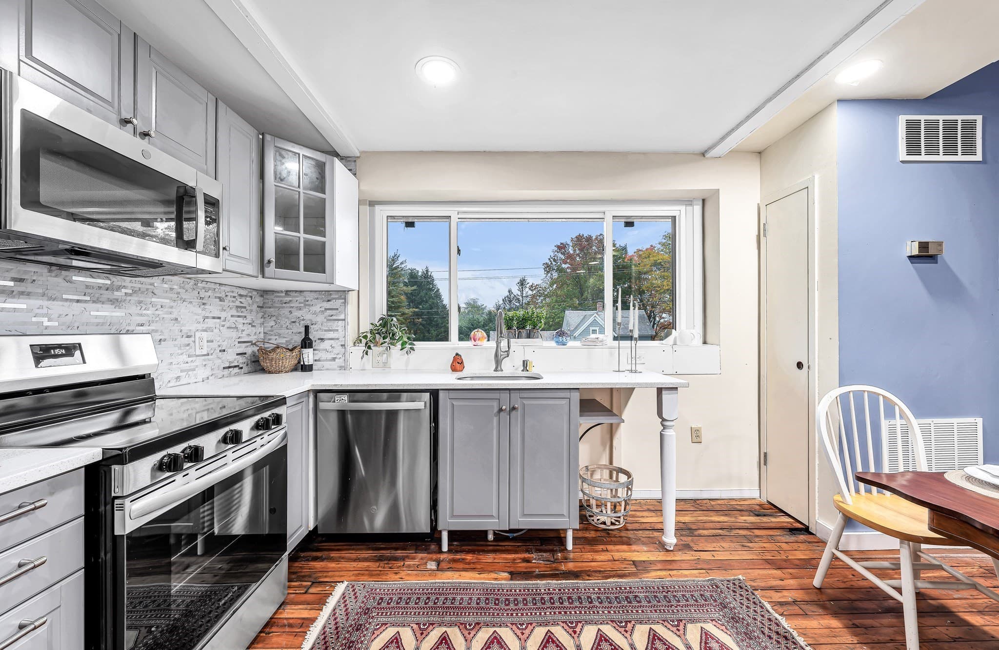 Condominium at 267 Locust St # 2A, Northampton MA 01062, Northampton, photo 8 of 27