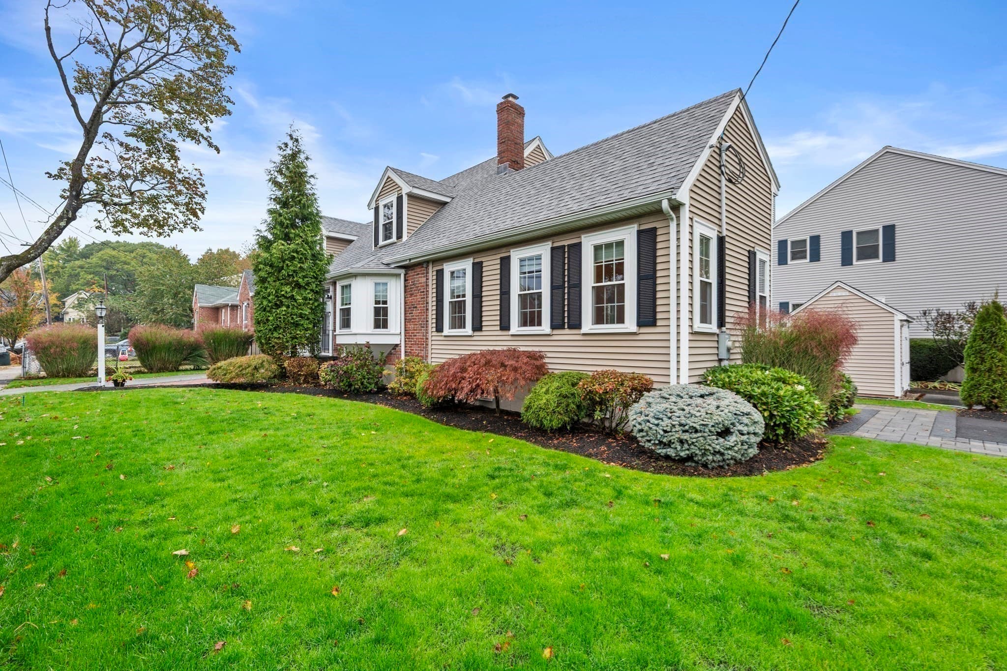 Single Family Residence at 351 Appleton St, Arlington MA 02476, Arlington, photo 3 of 42