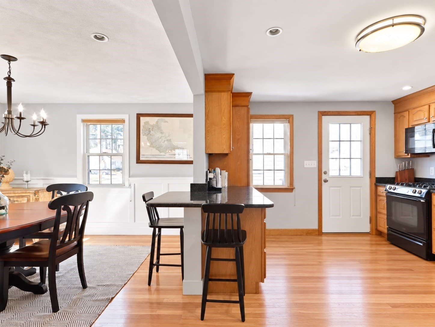 Single Family Residence at 45 Redwood Drive, Norwood MA 02062, photo 5 of 14