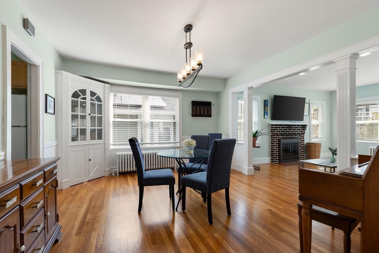 Single Family Residence at 51 Sherwood Rd, Medford MA 02155, photo 9 of 37