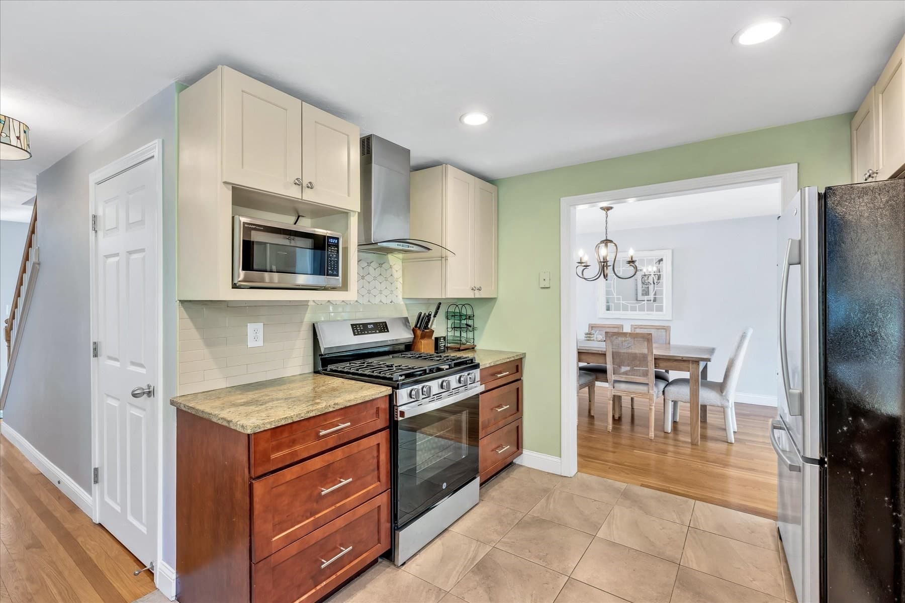 Single Family Residence at 32 Birch Way, Mashpee MA 02649, Mashpee, photo 11 of 41
