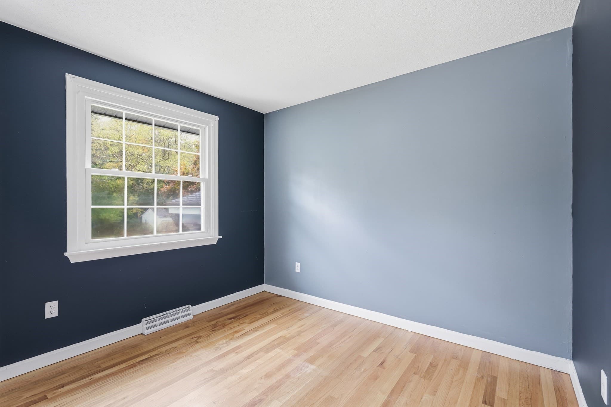 Single Family Residence at 684 Maple Rd, Longmeadow MA 01106, photo 23 of 42
