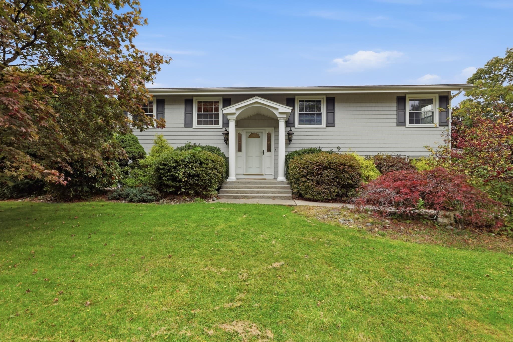 Single Family Residence at 684 Maple Rd, Longmeadow MA 01106, photo 2 of 42