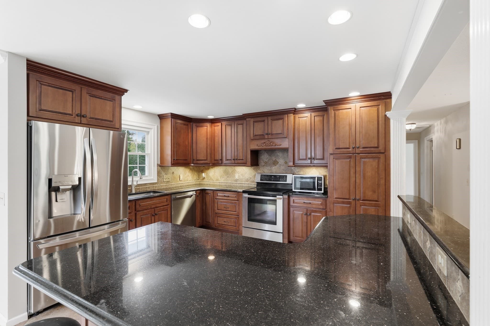 Single Family Residence at 684 Maple Rd, Longmeadow MA 01106, photo 13 of 42