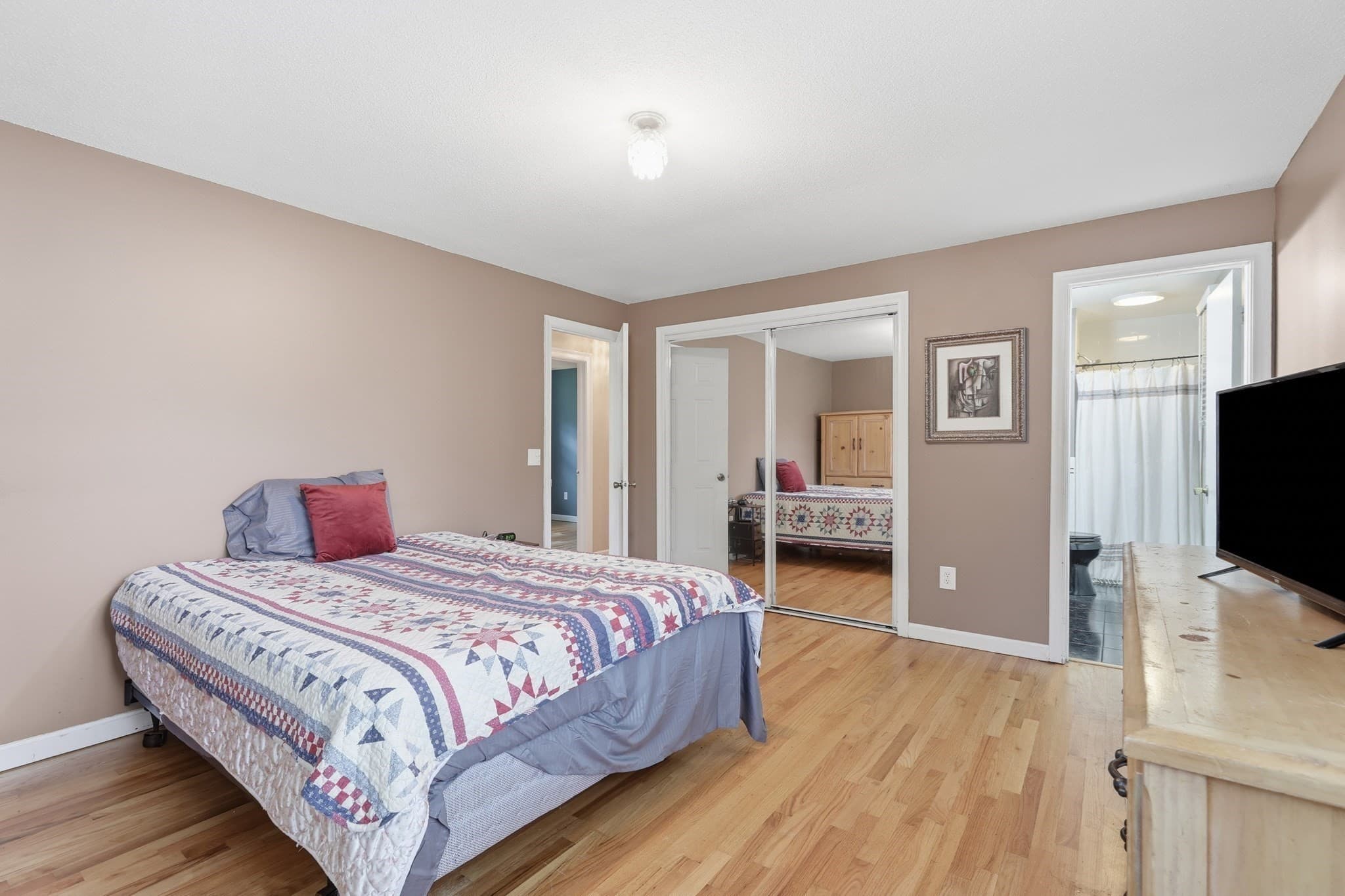 Single Family Residence at 684 Maple Rd, Longmeadow MA 01106, photo 18 of 42