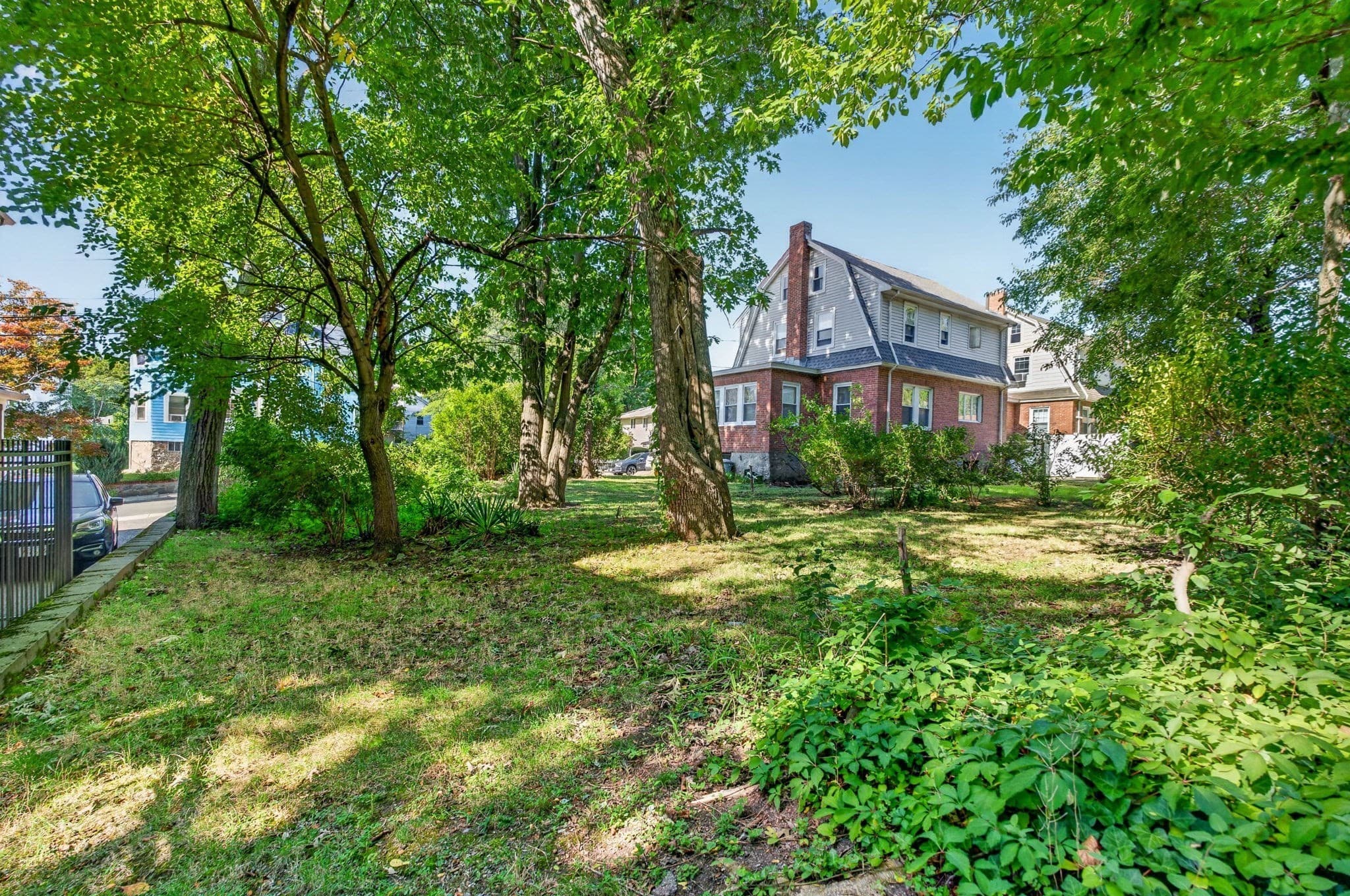 Single Family Residence at 19 Stearns Rd, Boston MA 02132, Boston, photo 5 of 23