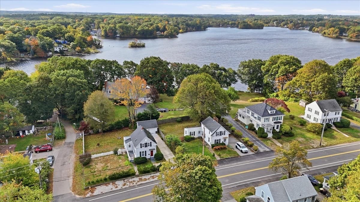 Single Family Residence at 140 Lake St, Weymouth MA 02189, Weymouth, photo 8 of 40