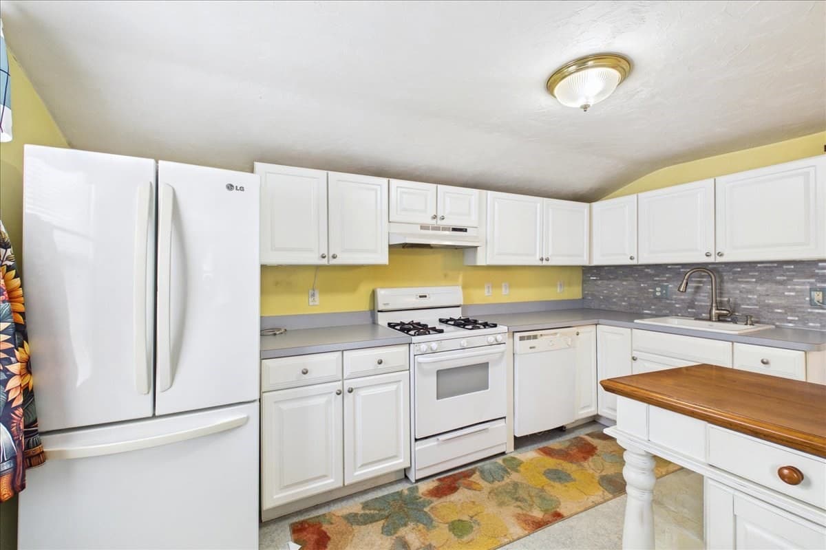 Single Family Residence at 140 Lake St, Weymouth MA 02189, Weymouth, photo 21 of 40