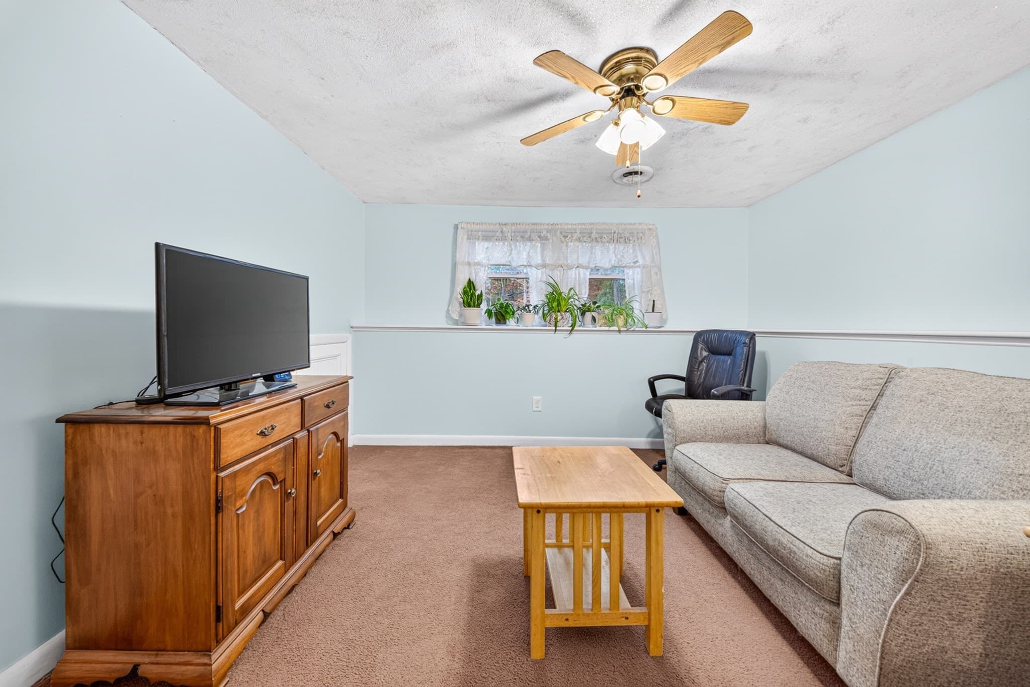 Single Family Residence at 2 Allard Way, Billerica MA 01821, Billerica, photo 29 of 37