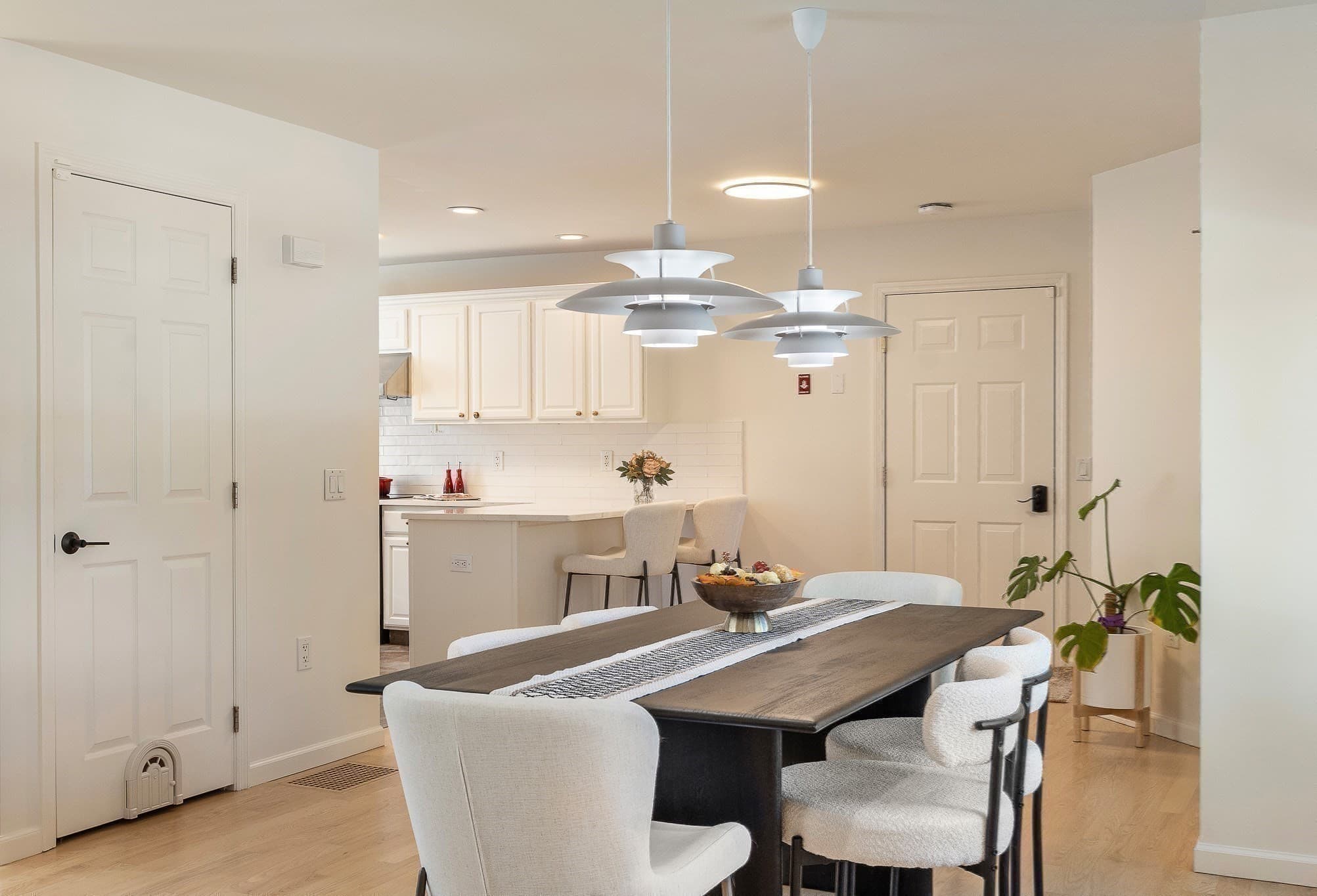Single Family Residence at 12 Silvermine Road, Woburn MA 01801, photo 6 of 28