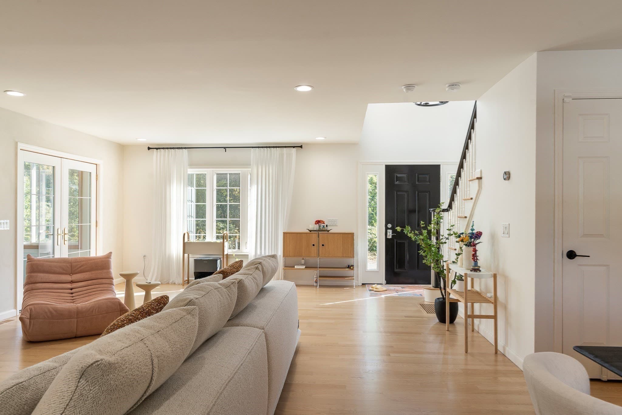 Single Family Residence at 12 Silvermine Road, Woburn MA 01801, photo 11 of 28