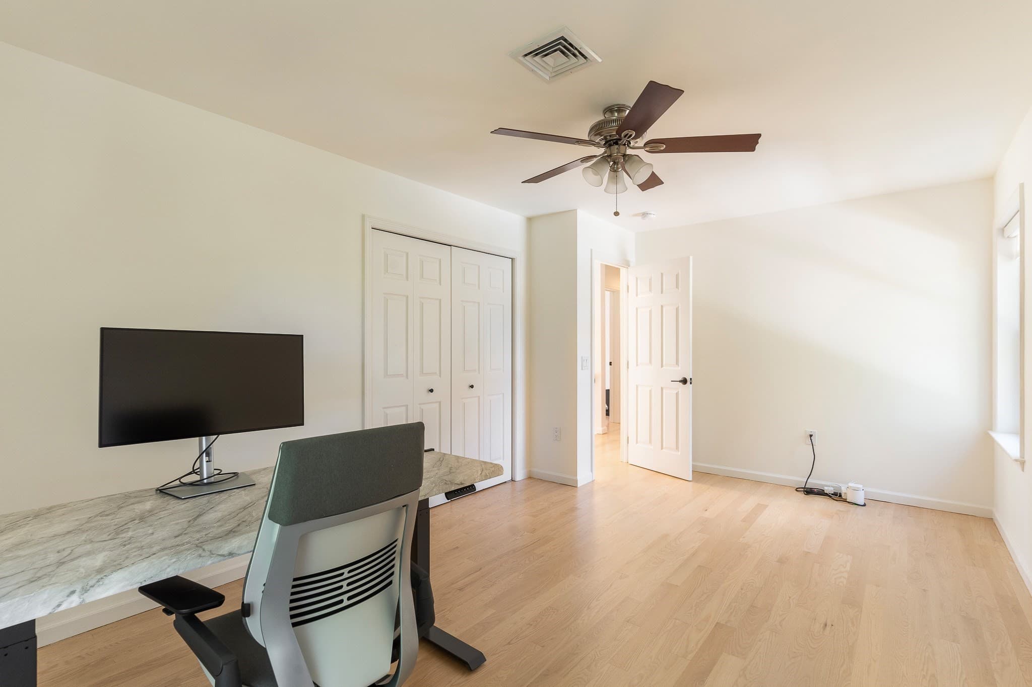 Single Family Residence at 12 Silvermine Road, Woburn MA 01801, photo 19 of 28