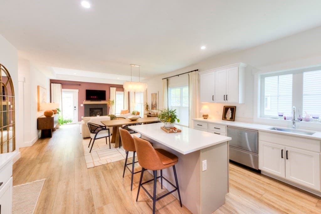 Condominium at 21 Salisbury Hill Boulevard # 0, Worcester MA 01609, photo 7 of 40