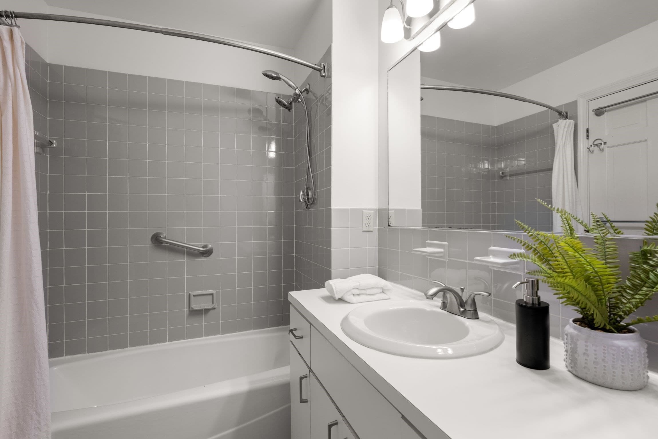 Condominium at 40 Cummings Rd. # 4, Boston MA 02135, Boston, photo 20 of 32
