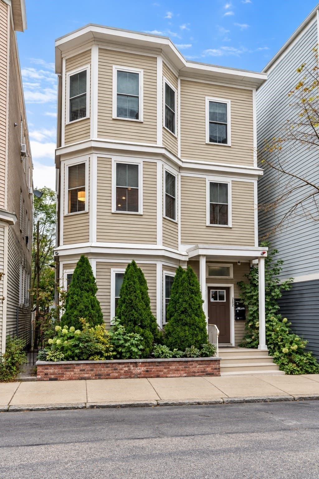 Condominium at 282 Maverick St # 2, Boston MA 02128, Boston, photo 2 of 18