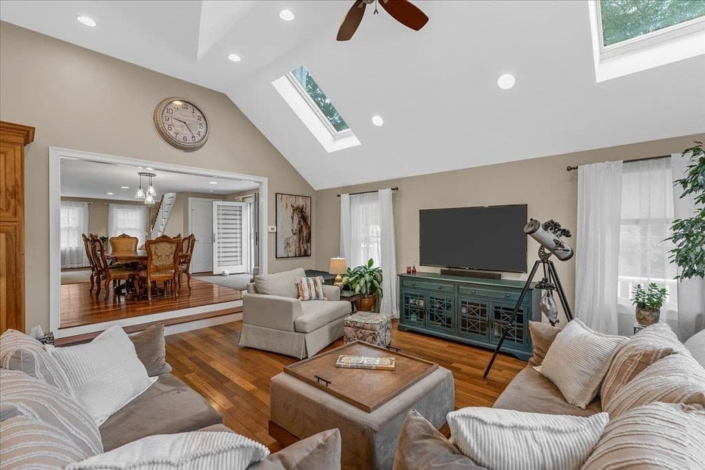 Single Family Residence at 22 Colt Lane, Plymouth MA 02360, Plymouth, photo 7 of 42