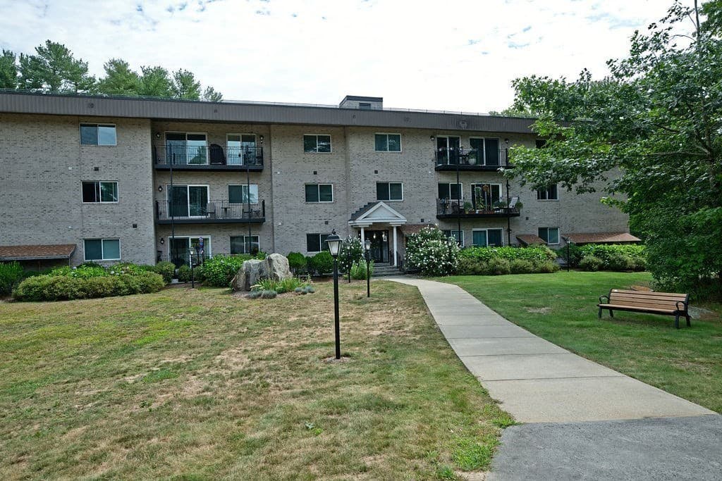 Condominium at 181 Littleton Rd # 441, Chelmsford MA 01824, Chelmsford, photo 3 of 42