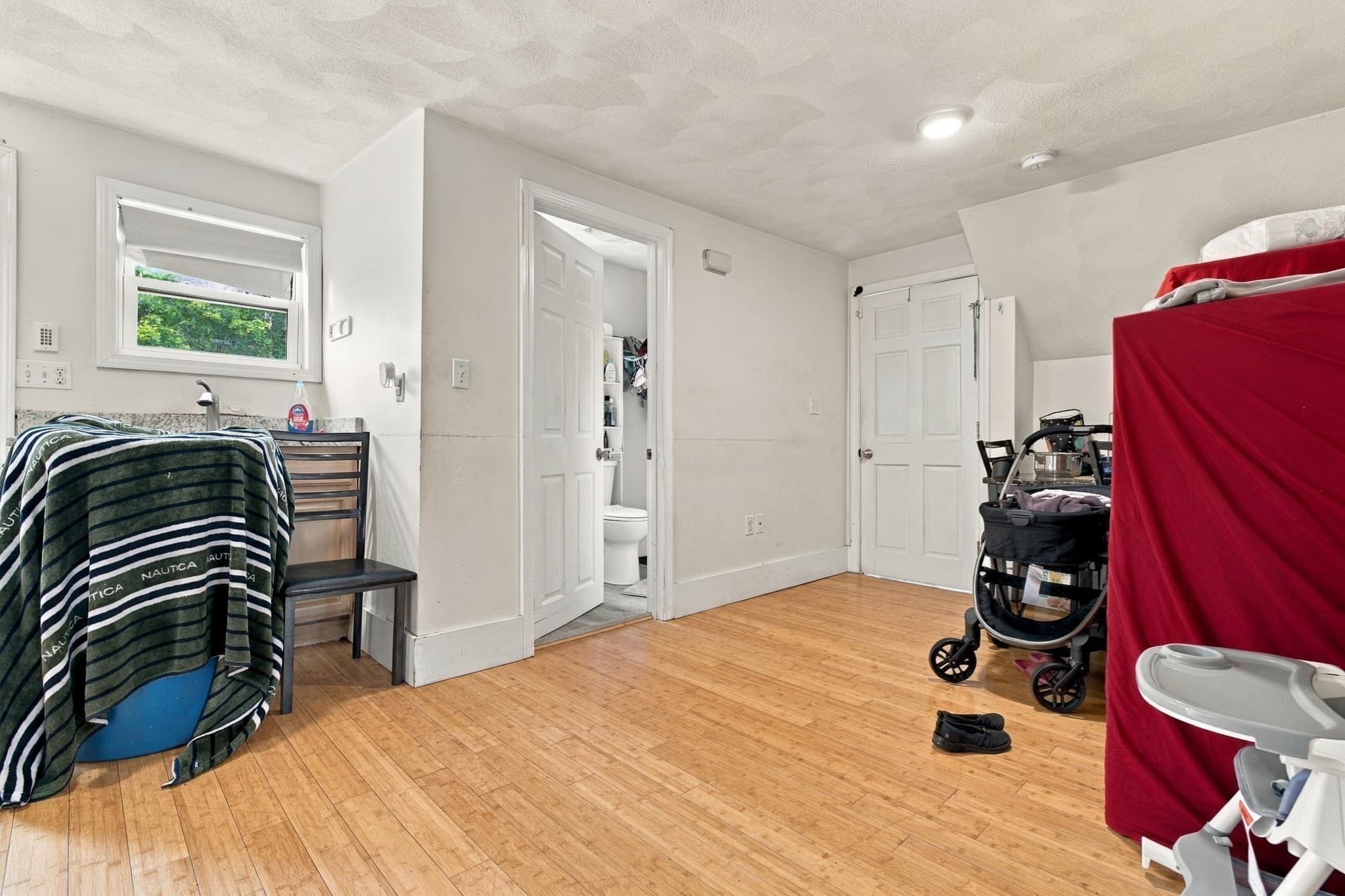 3 Family - 3 Units Up/Down at 398 Ferry St, Everett MA 02149, Everett, photo 27 of 36