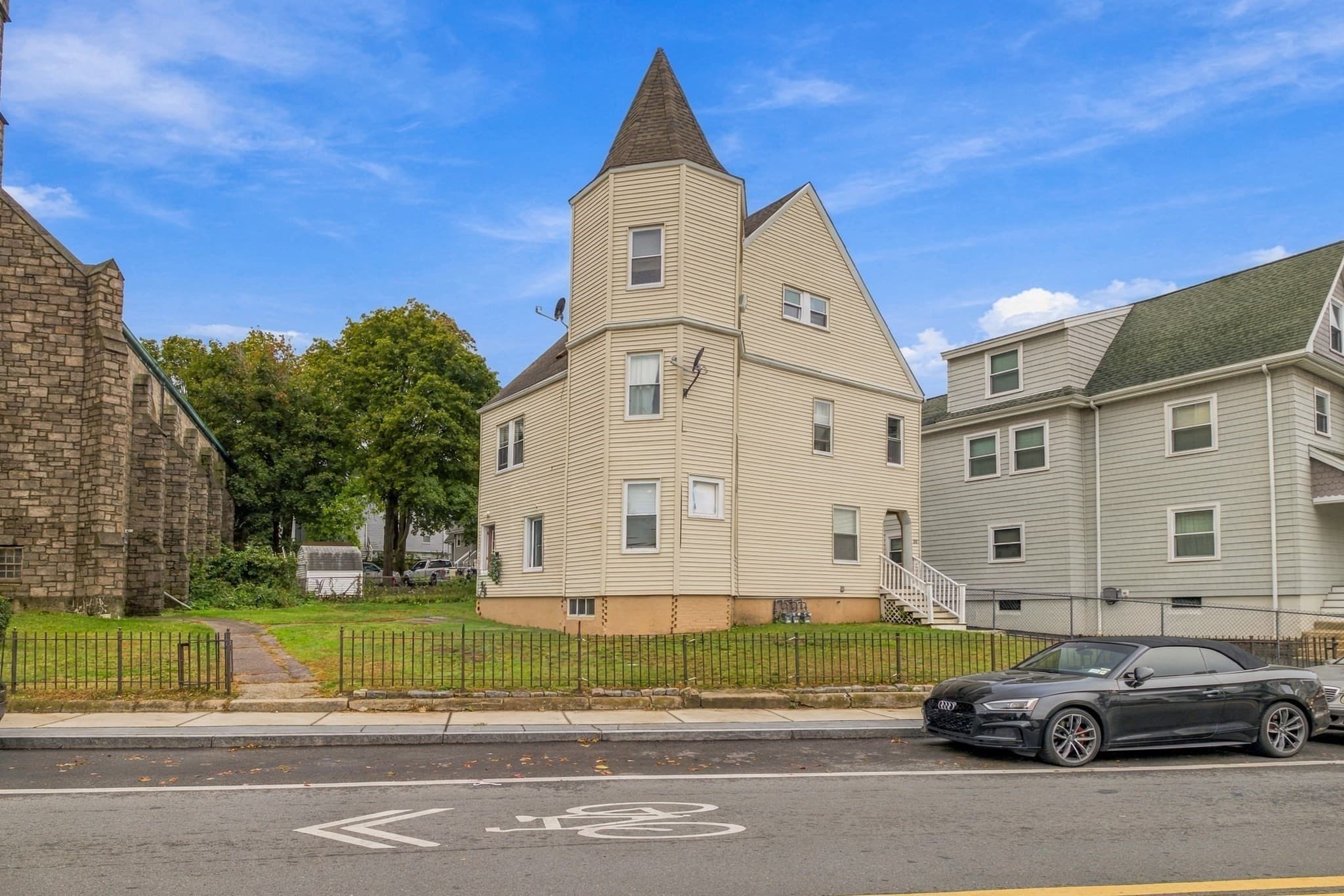 3 Family - 3 Units Up/Down at 398 Ferry St, Everett MA 02149, Everett, photo 2 of 36