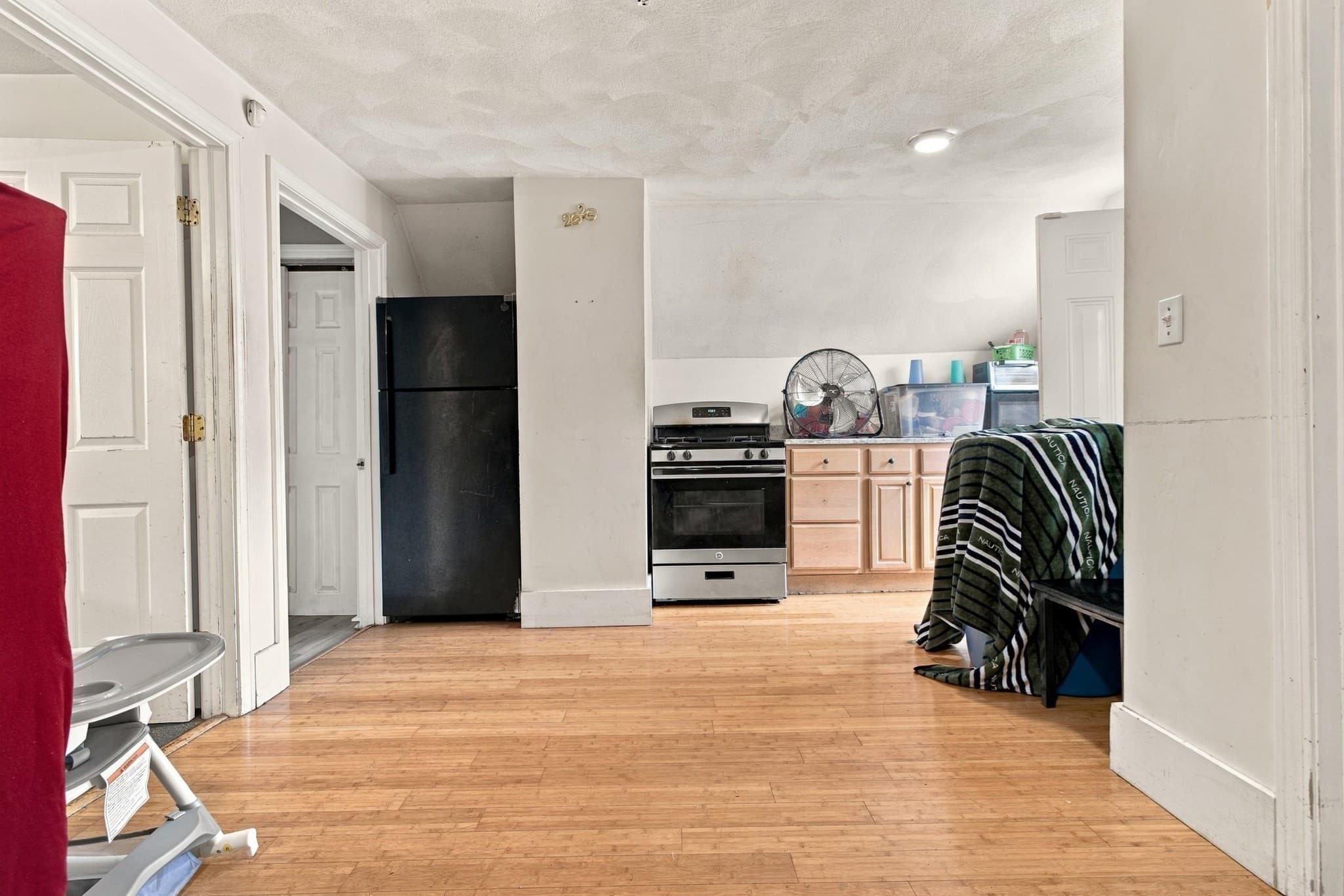 3 Family - 3 Units Up/Down at 398 Ferry St, Everett MA 02149, Everett, photo 25 of 36