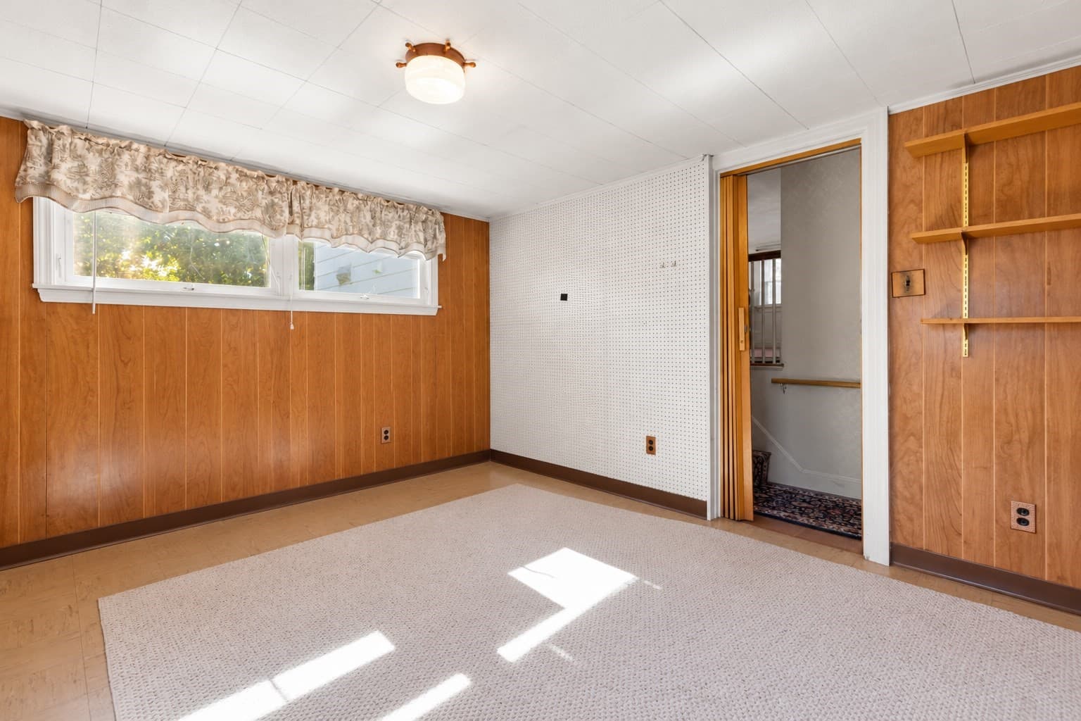 Single Family Residence at 7 Luther Rd, Medford MA 02155, Medford, photo 31 of 35