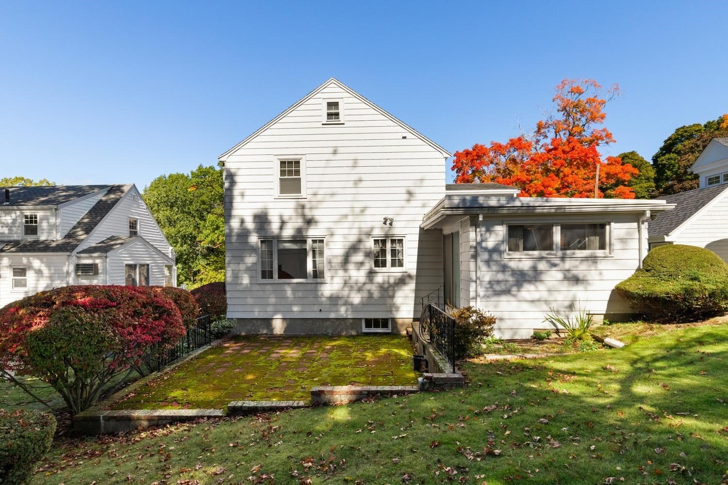Single Family Residence at 7 Luther Rd, Medford MA 02155, Medford, photo 4 of 35