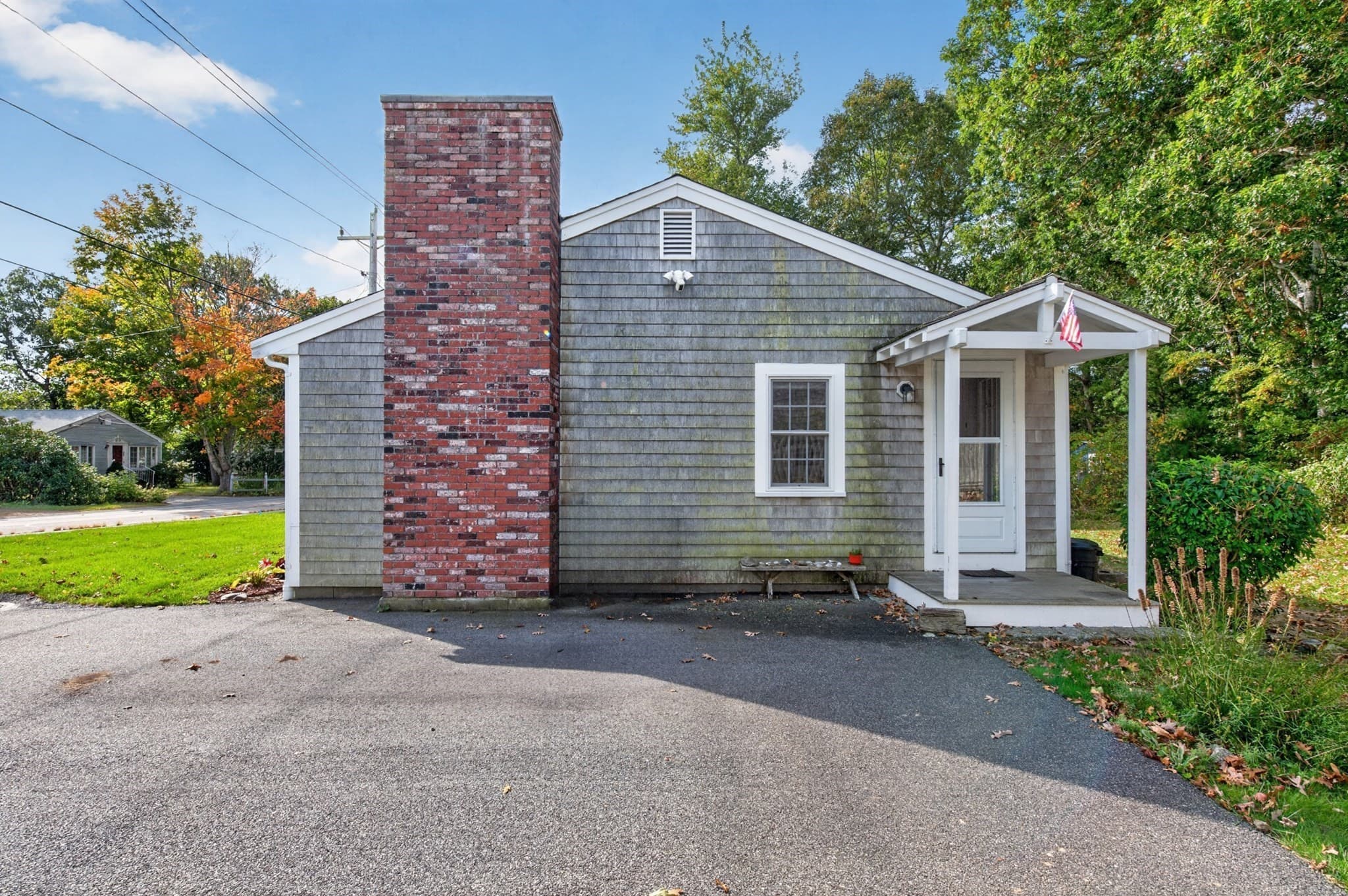 Single Family Residence at 124 Homestead Ln, Falmouth MA 02536, photo 6 of 28