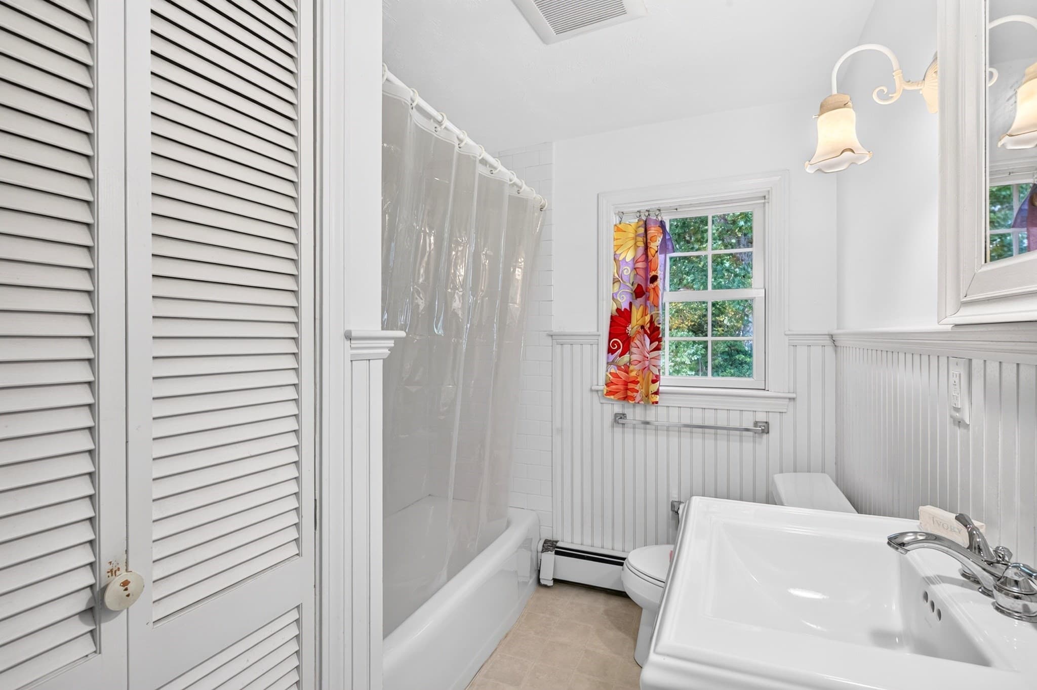 Single Family Residence at 124 Homestead Ln, Falmouth MA 02536, photo 17 of 28