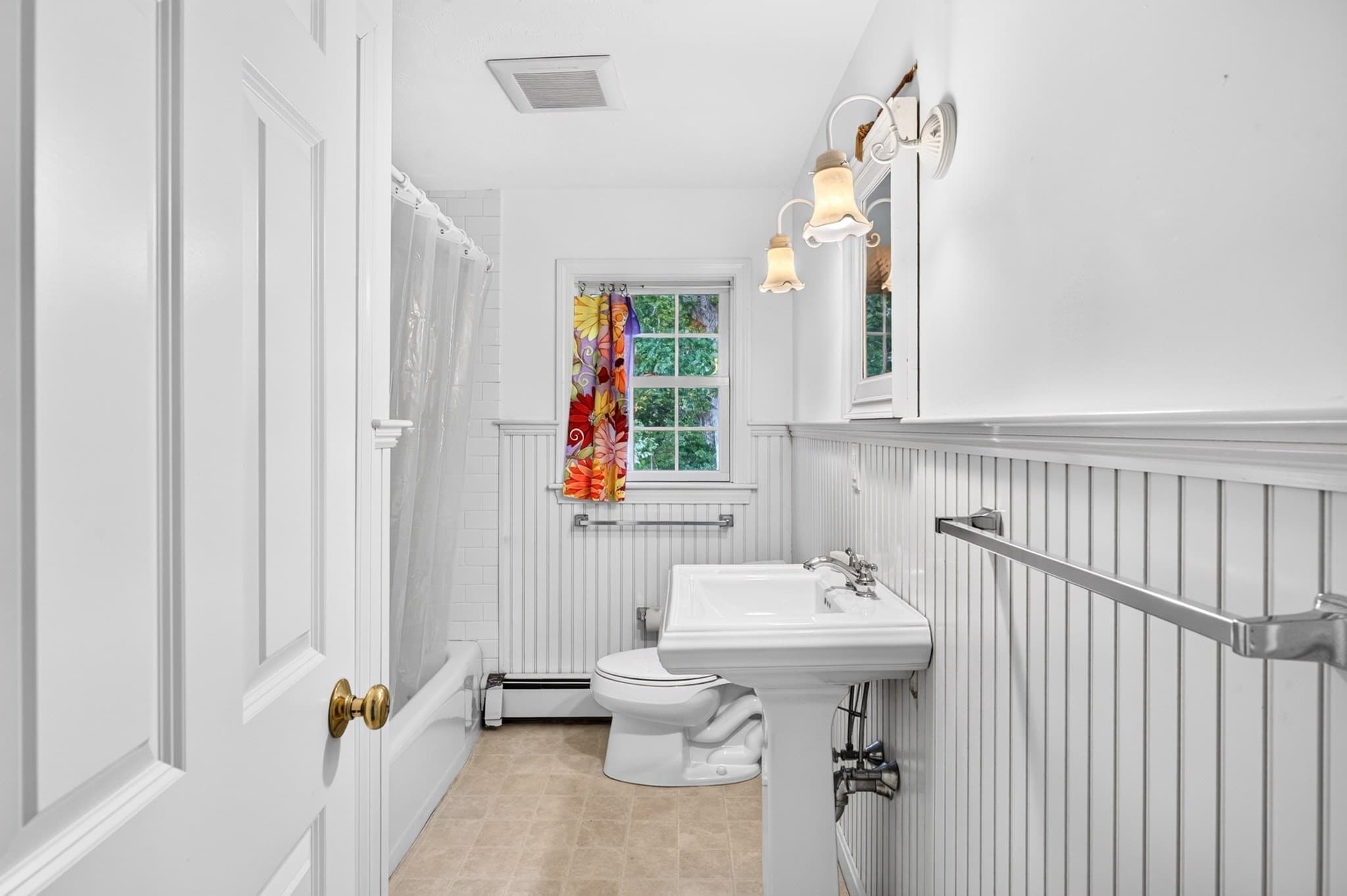 Single Family Residence at 124 Homestead Ln, Falmouth MA 02536, photo 16 of 28