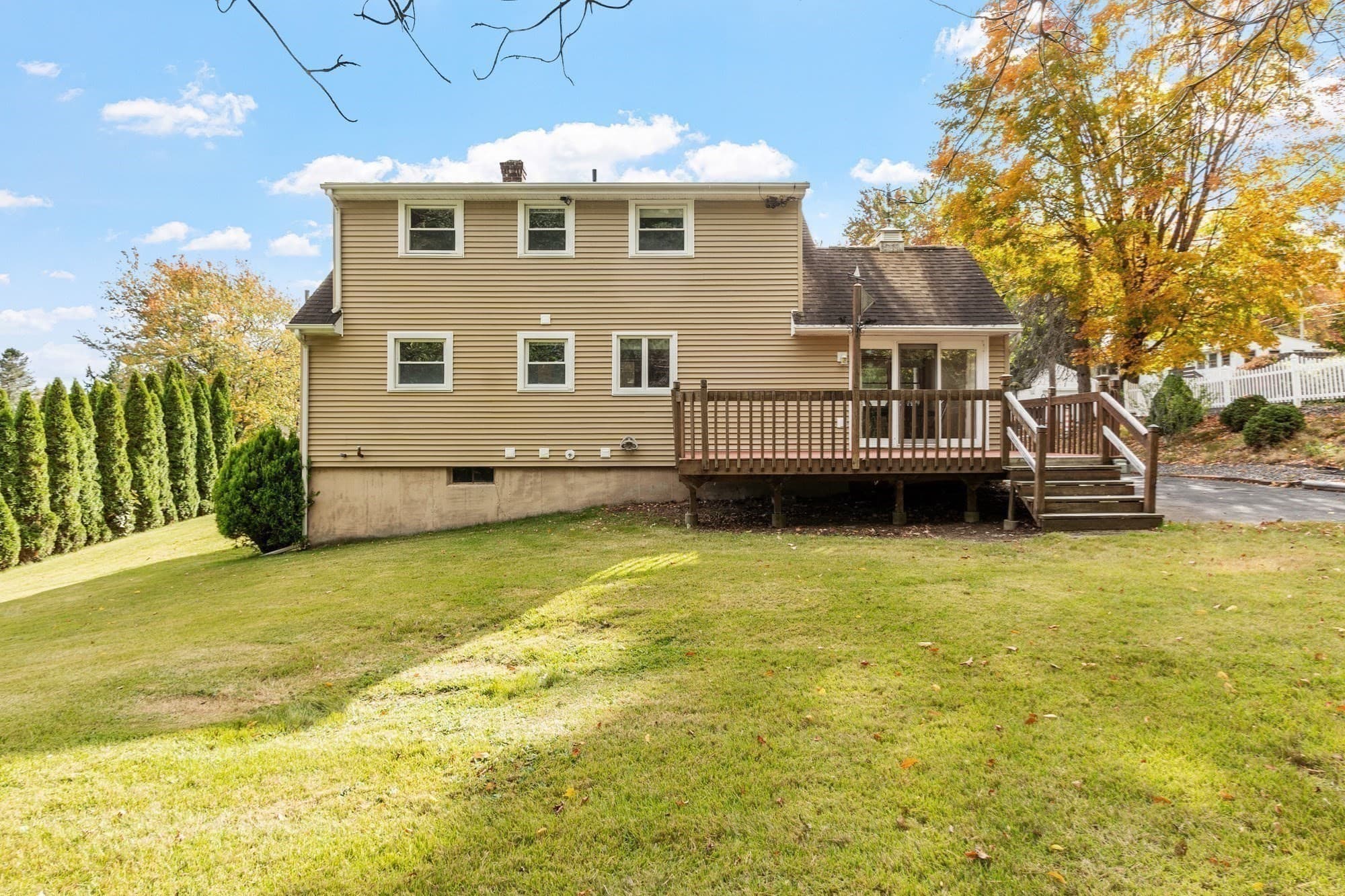 Single Family Residence at 3 Meadowbrook Dr, West Boylston MA 01583, West Boylston, photo 9 of 42