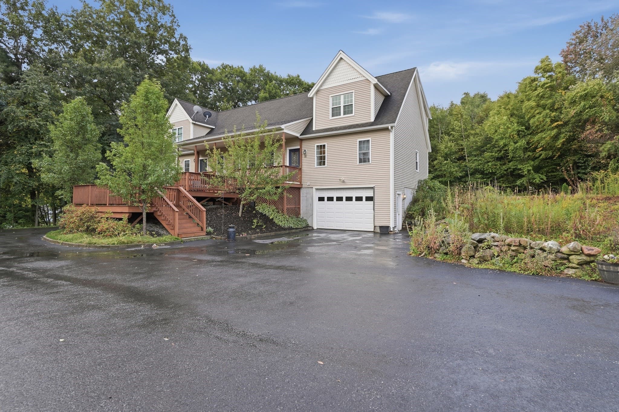 Condominium at 11 Michael Drive # 11, Rutland MA 01543, Rutland, photo 33 of 38