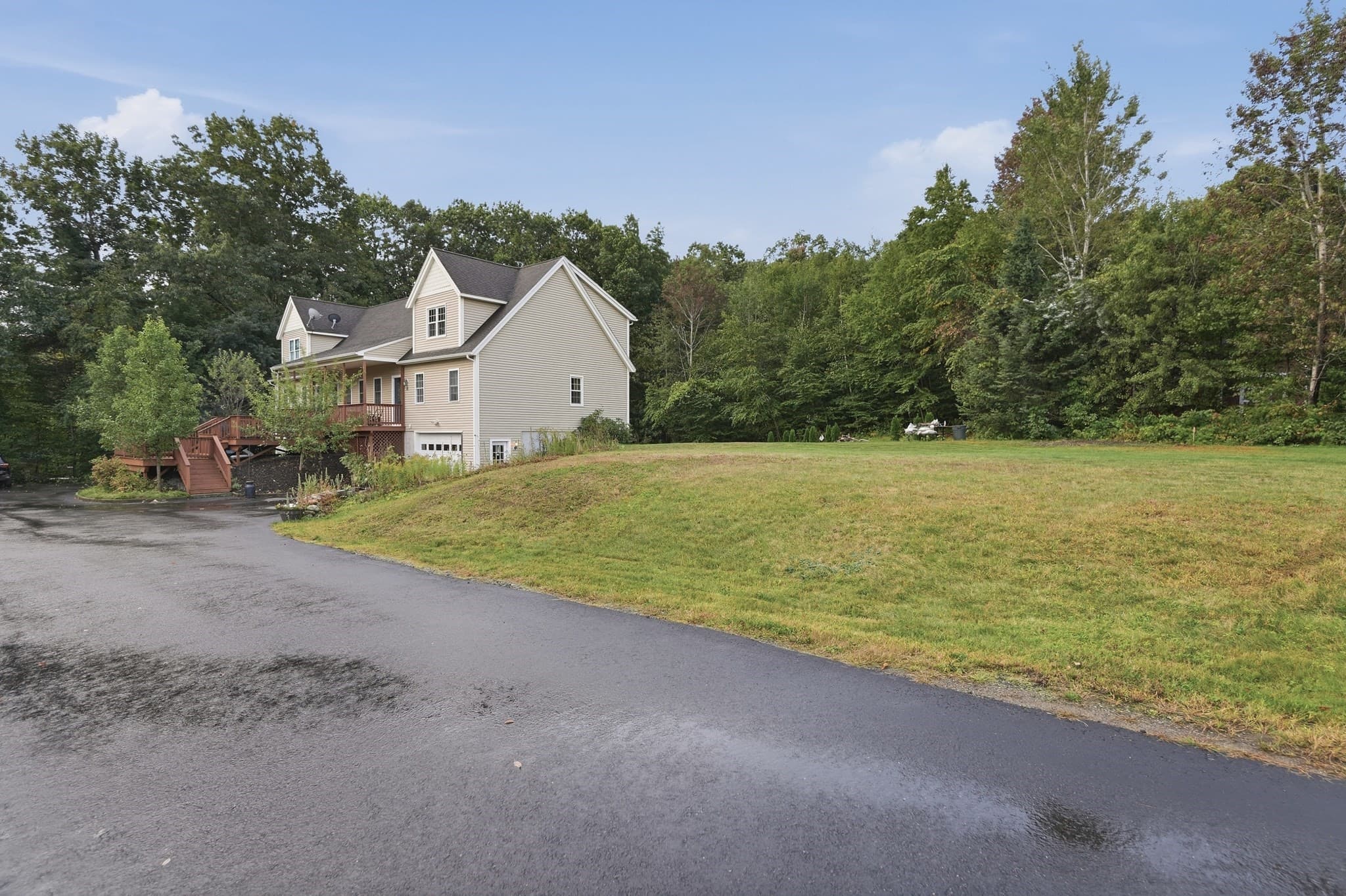 Condominium at 11 Michael Drive # 11, Rutland MA 01543, Rutland, photo 35 of 38