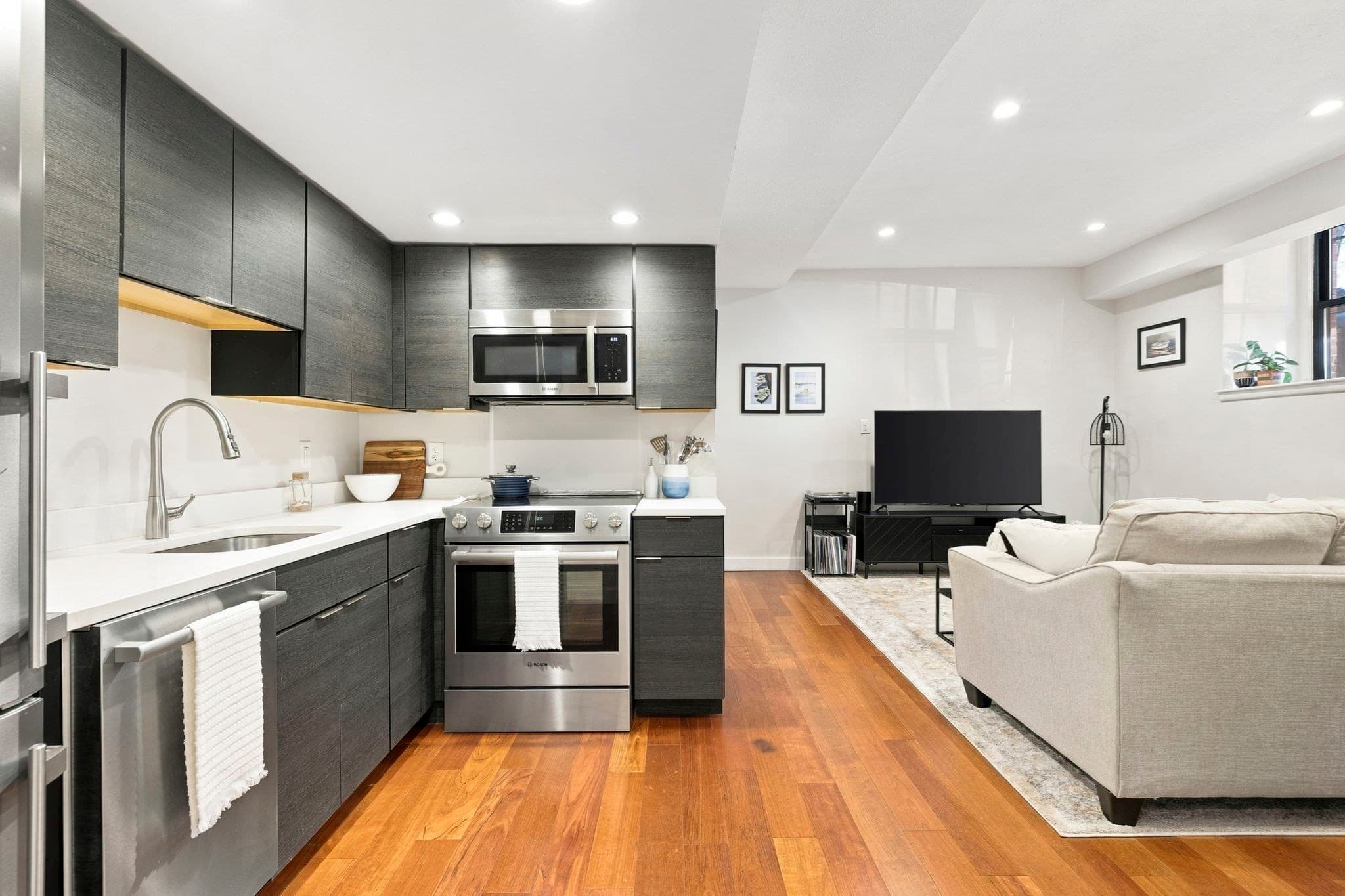 Condominium at 38-40 Saint Botolph Street # B3, Boston MA 02116, Boston, photo 8 of 17