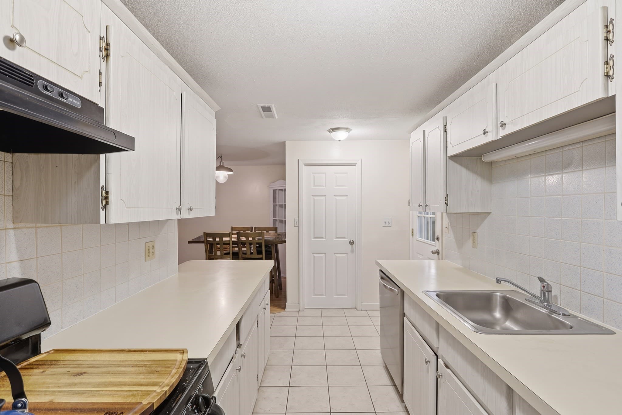Condominium at 6 Greenbriar Drive # 104, North Reading MA 01864, North Reading, photo 6 of 30