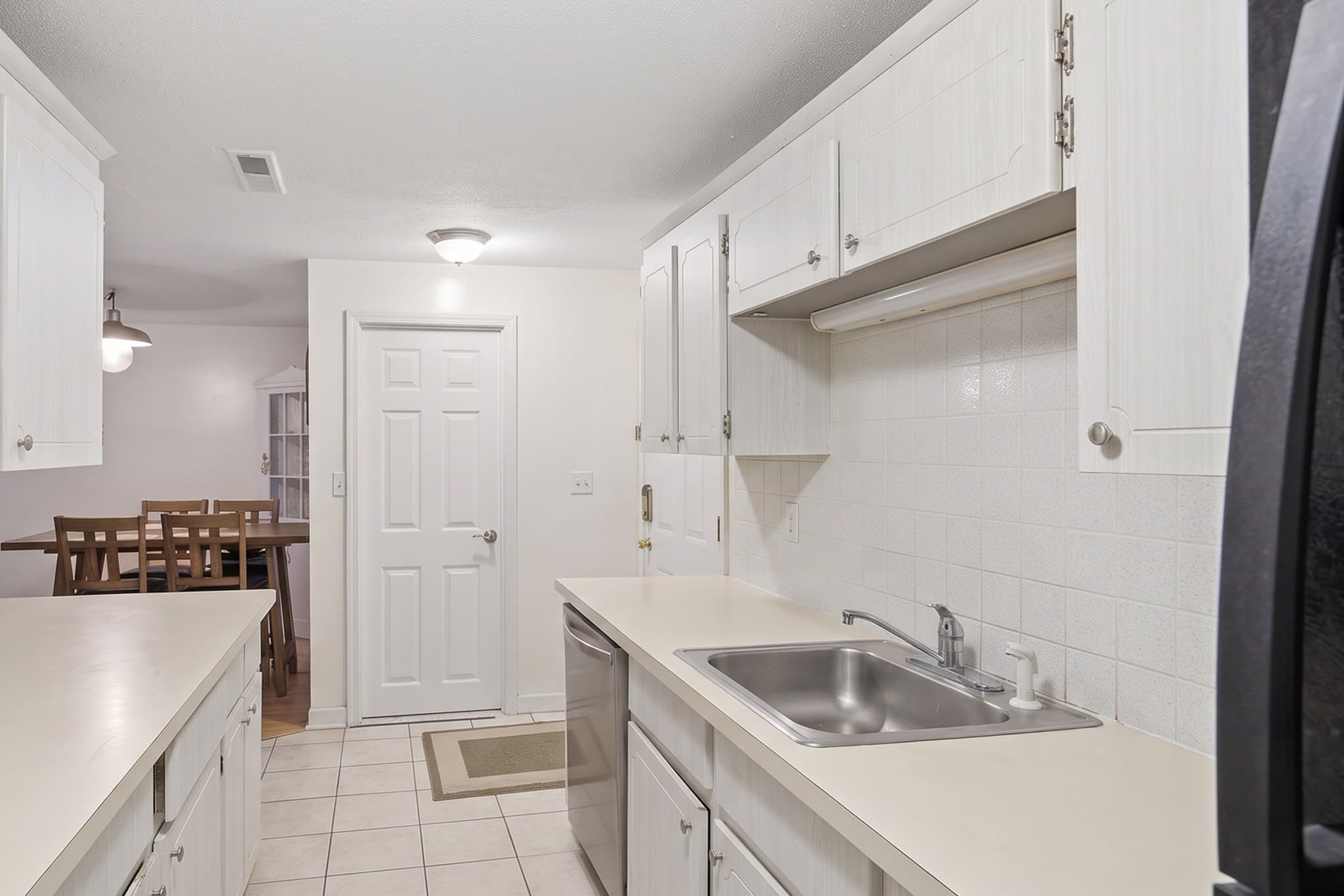 Condominium at 6 Greenbriar Drive # 104, North Reading MA 01864, North Reading, photo 7 of 30