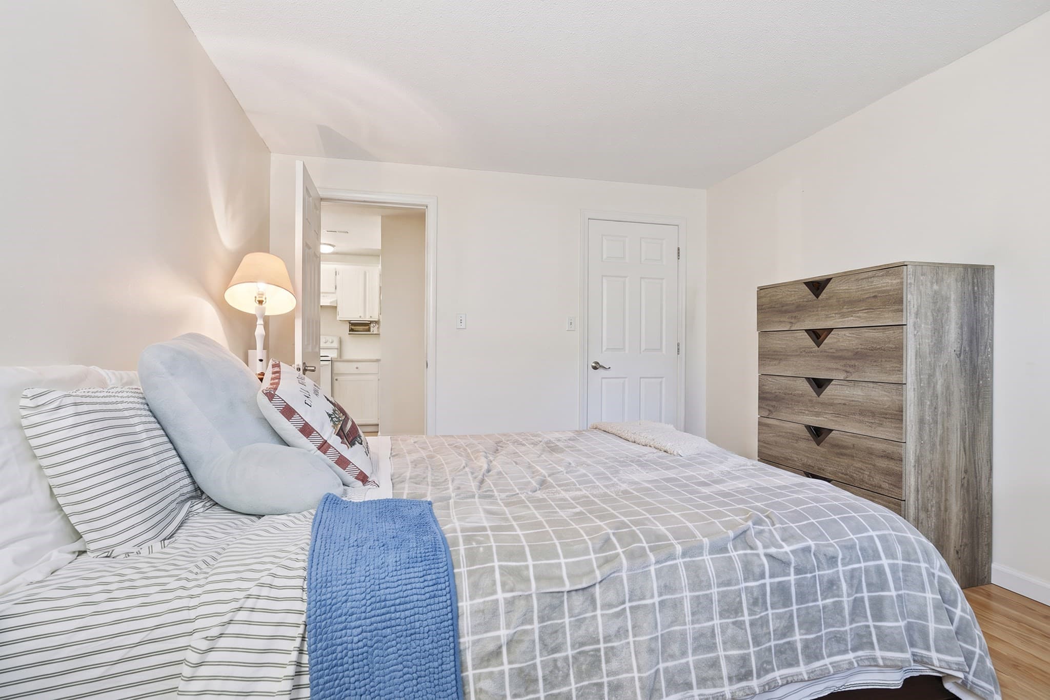 Condominium at 6 Greenbriar Drive # 104, North Reading MA 01864, North Reading, photo 20 of 30