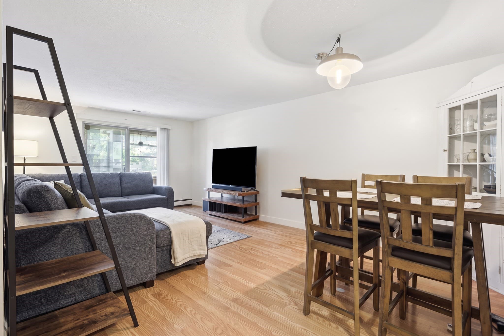 Condominium at 6 Greenbriar Drive # 104, North Reading MA 01864, North Reading, photo 9 of 30