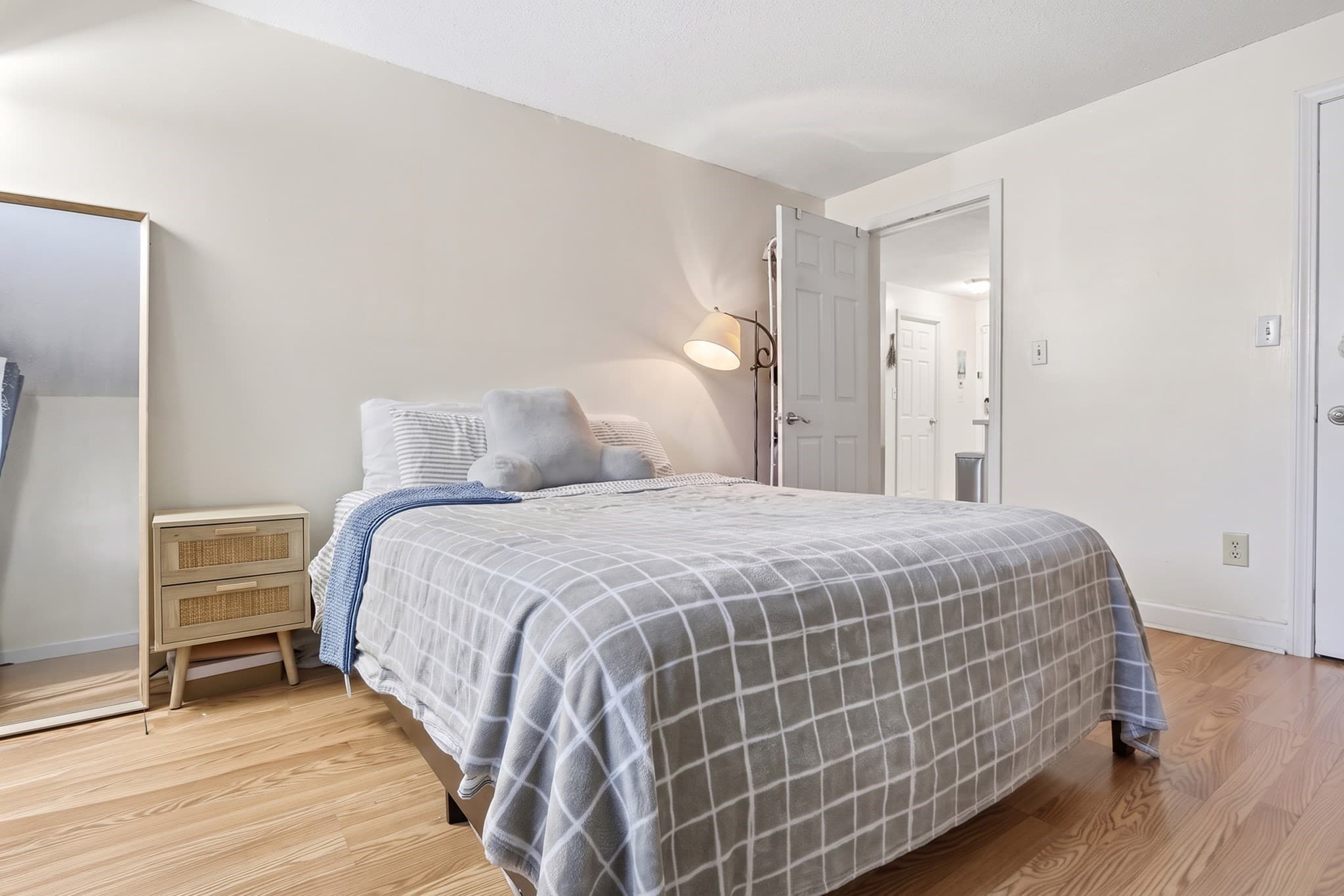 Condominium at 6 Greenbriar Drive # 104, North Reading MA 01864, North Reading, photo 21 of 30