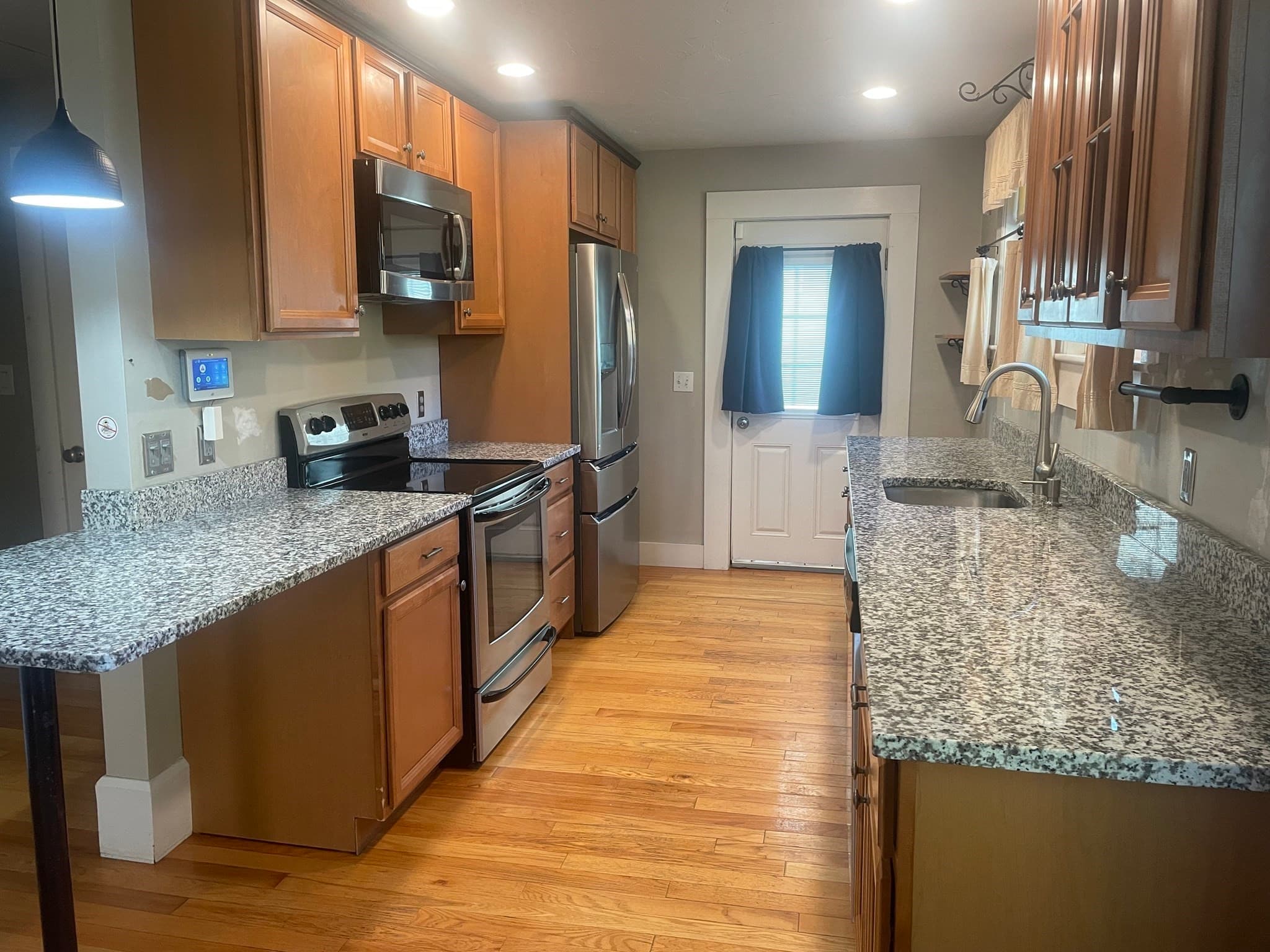 Single Family Residence at 987 Bedford Street, Whitman MA 02382, Whitman, photo 5 of 29