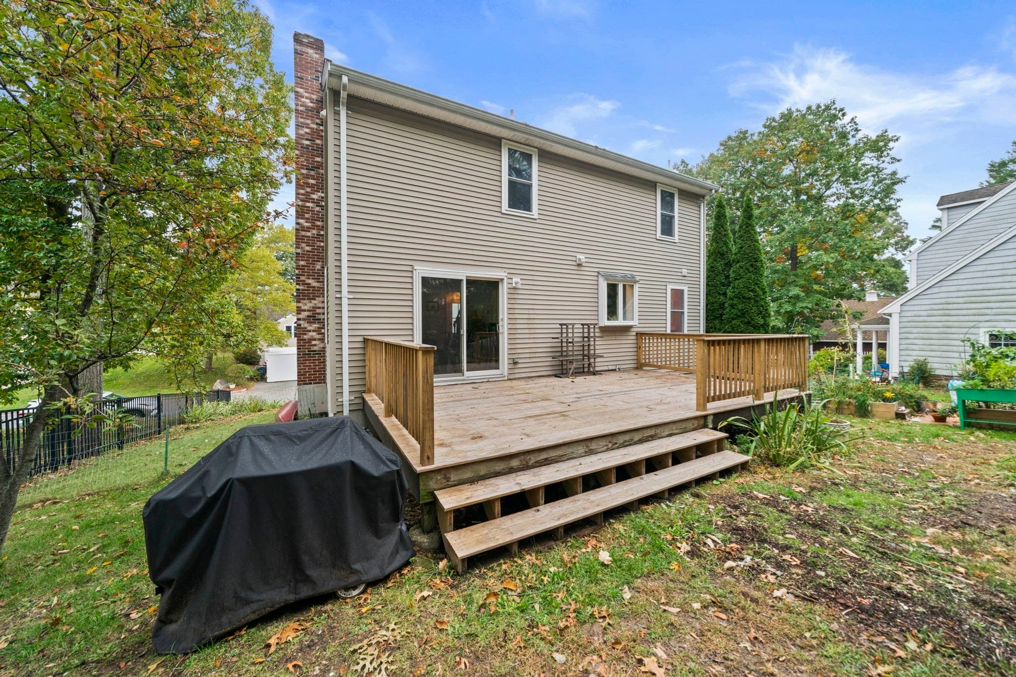 Single Family Residence at 16 Beverly St, Quincy MA 02169, Quincy, photo 26 of 41