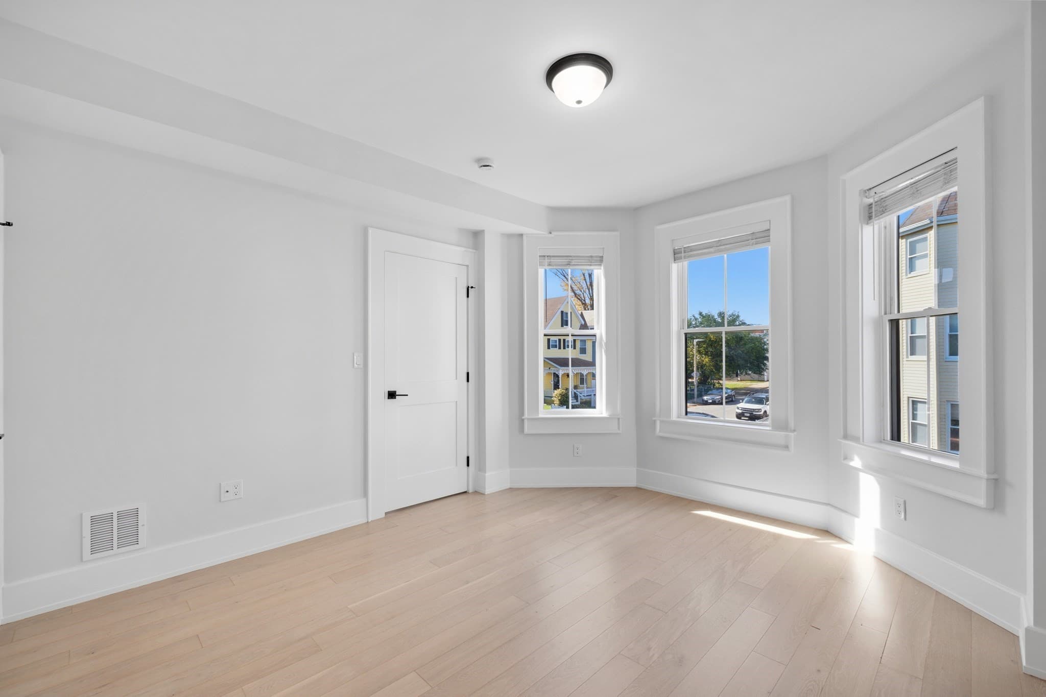 Condominium at 15 Mckone Street # 2, Boston MA 02122, Boston, photo 13 of 40
