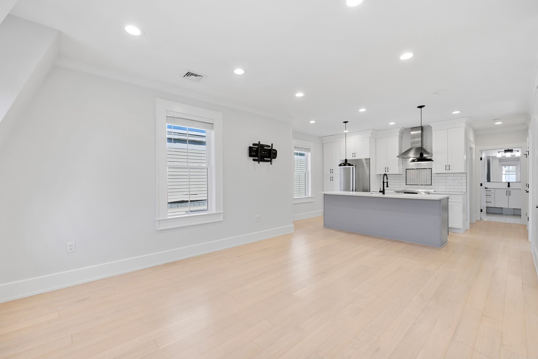 Condominium at 15 Mckone Street # 2, Boston MA 02122, Boston, photo 7 of 40