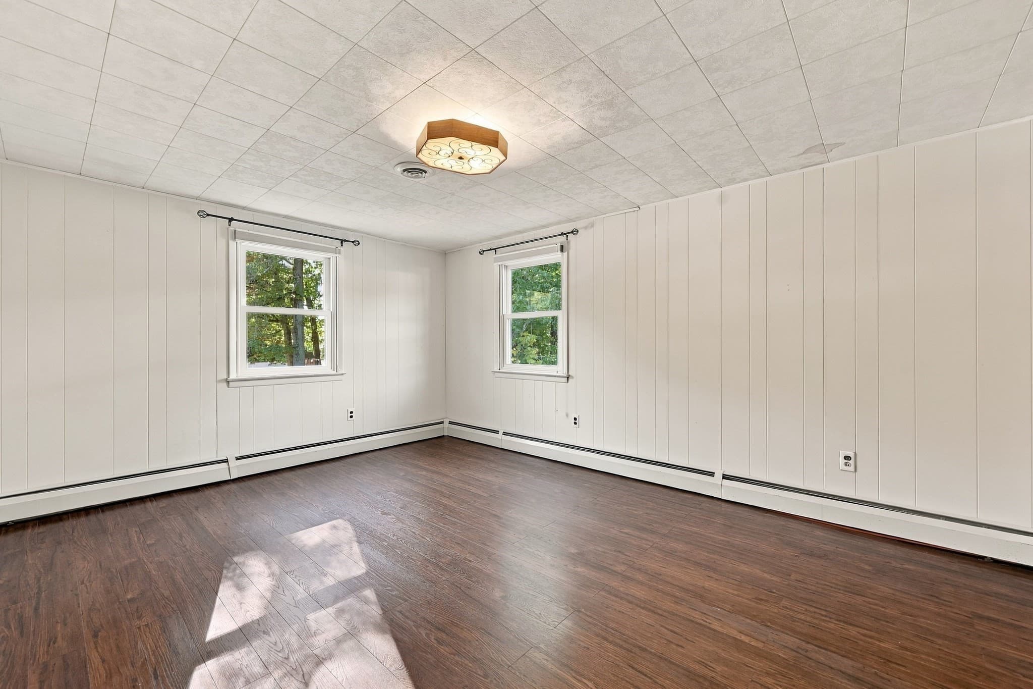 Single Family Residence at 8 Selwyn Rd, Peabody MA 01960, photo 21 of 38