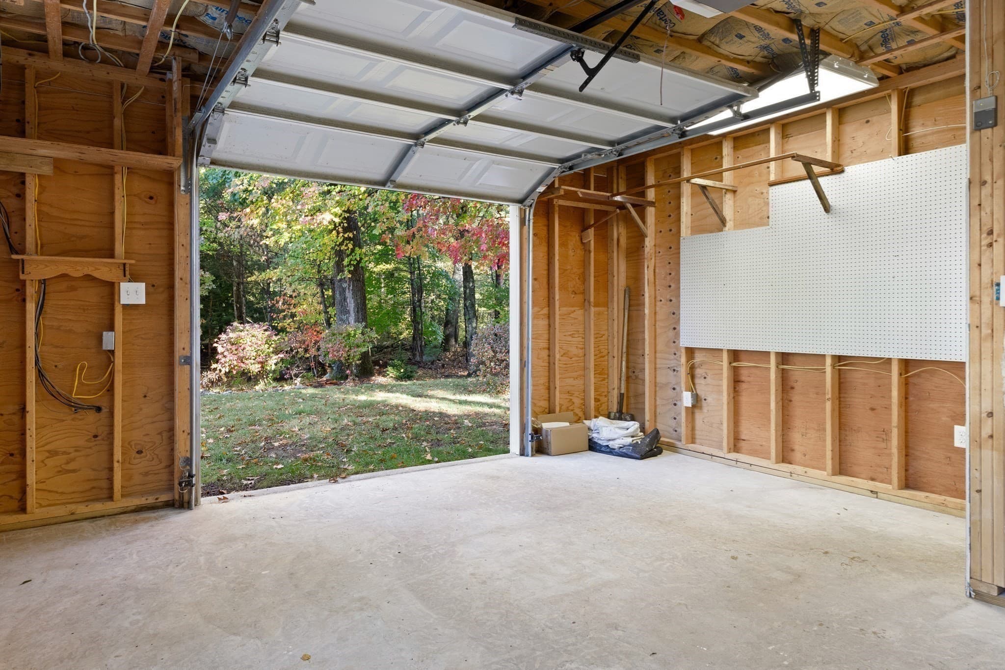 Single Family Residence at 24 Crossbow Ln, North Andover MA 01845, photo 37 of 42